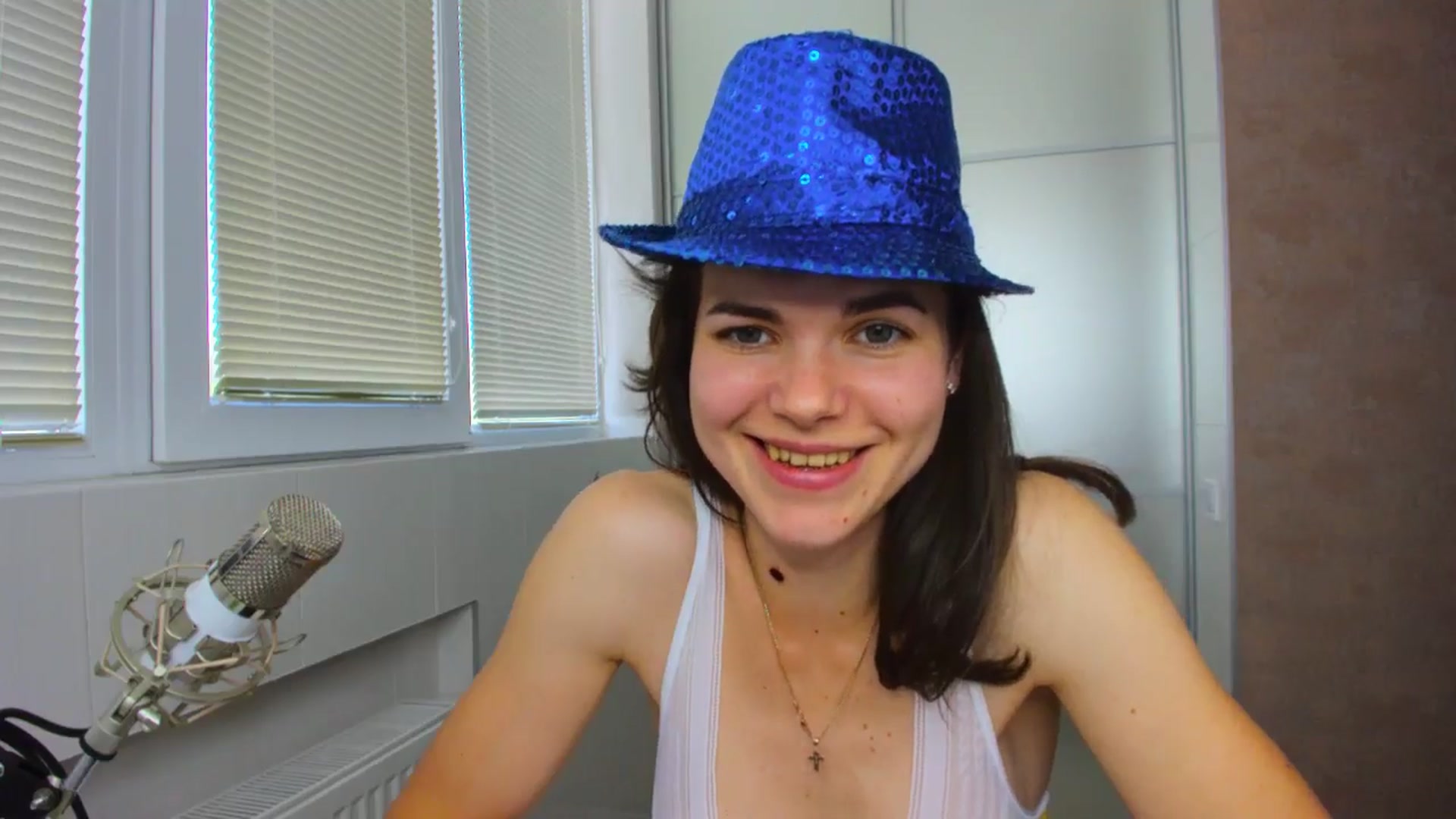 Gallery image thumbnail from MissJeanne's myfreecams stream on, 06/05/2024, 14:14 image 5 of 20