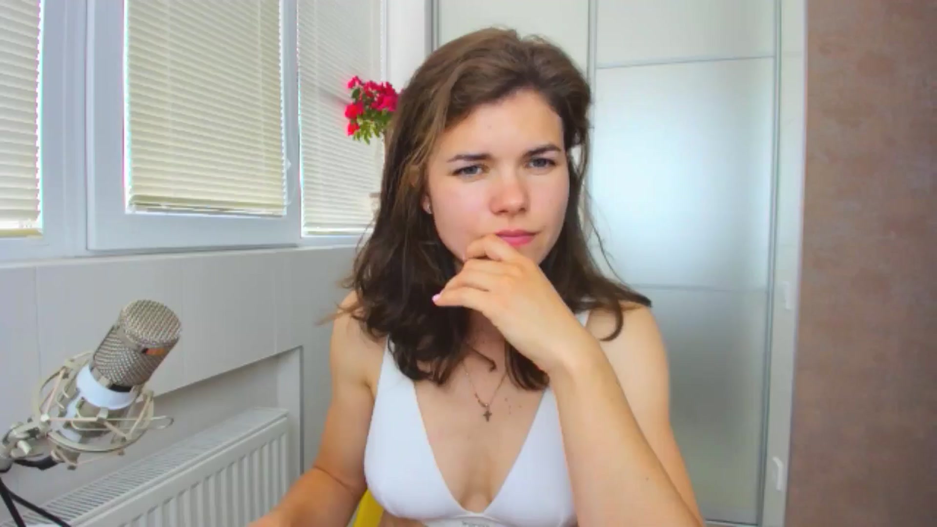 Gallery image thumbnail from MissJeanne's myfreecams stream on, 06/11/2024, 12:33 image 6 of 20