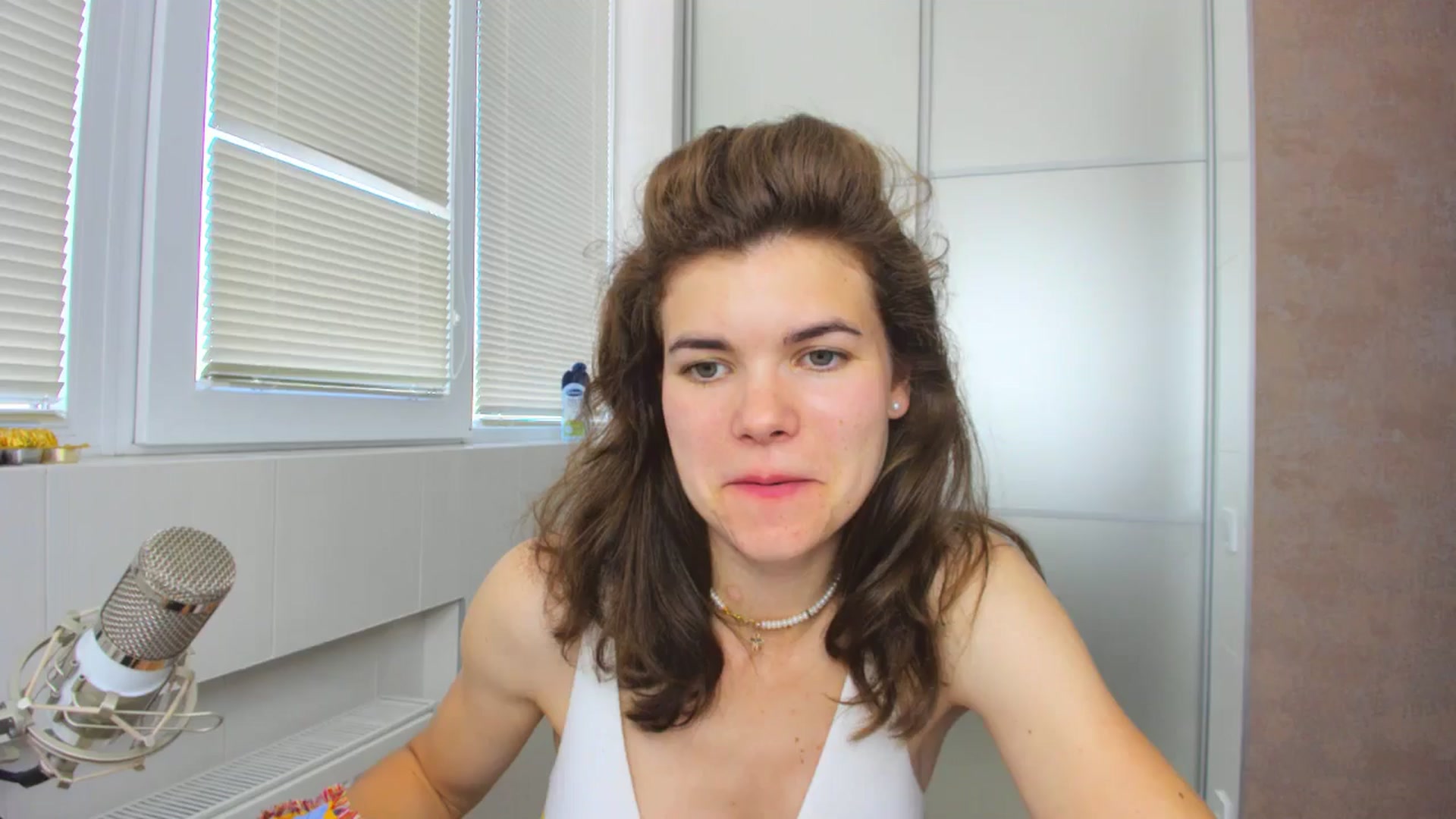 Gallery image thumbnail from MissJeanne's myfreecams stream on, 06/19/2024, 14:43 image 3 of 20