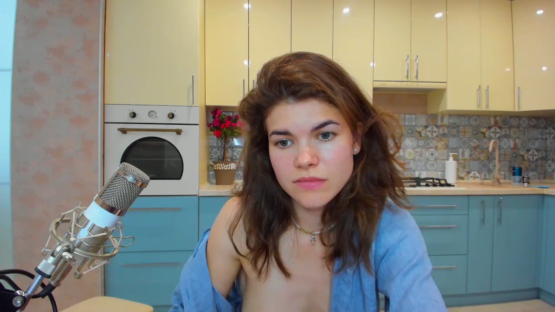 Gallery image thumbnail from MissJeanne's myfreecams stream on, 06/21/2024, 13:23 image 4 of 20