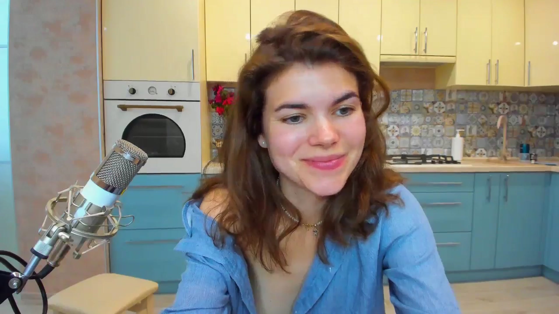 Gallery image thumbnail from MissJeanne's myfreecams stream on, 06/21/2024, 13:23 image 14 of 20