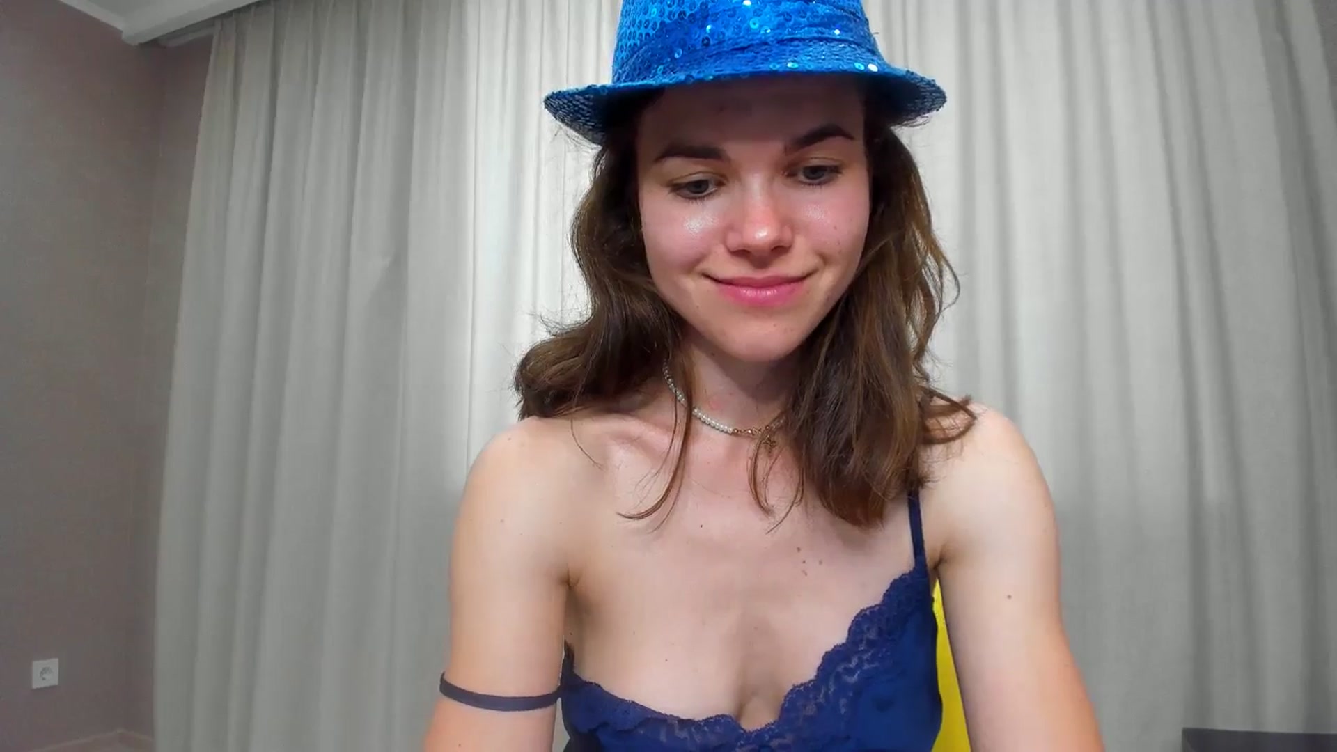Gallery image thumbnail from MissJeanne's myfreecams stream on, 06/26/2024, 14:20 image 8 of 20