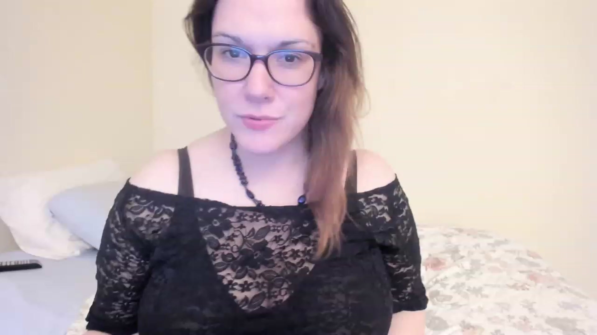 Gallery image thumbnail from MissKitty629's myfreecams stream on, 04/24/2023, 01:24 image 9 of 20
