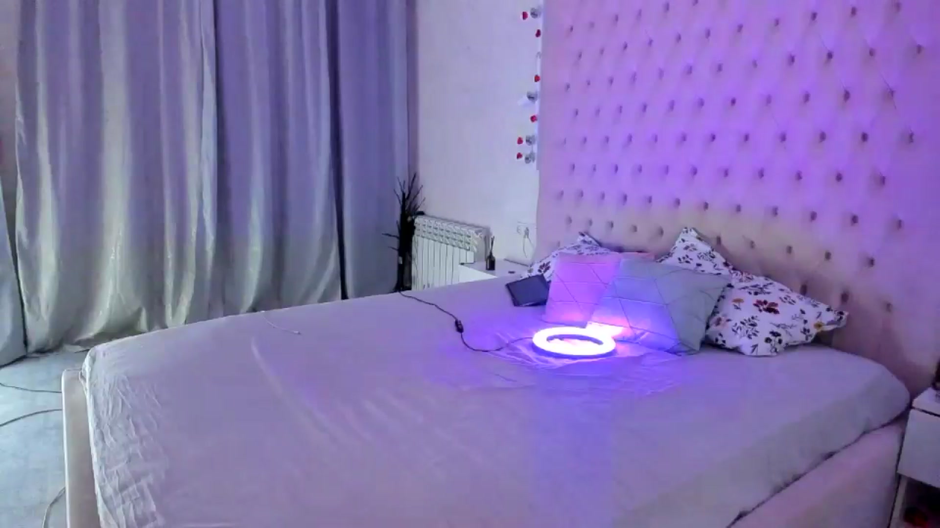 Gallery image thumbnail from MissKristina's myfreecams stream on, 11/04/2025, 16:54 image 16 of 20
