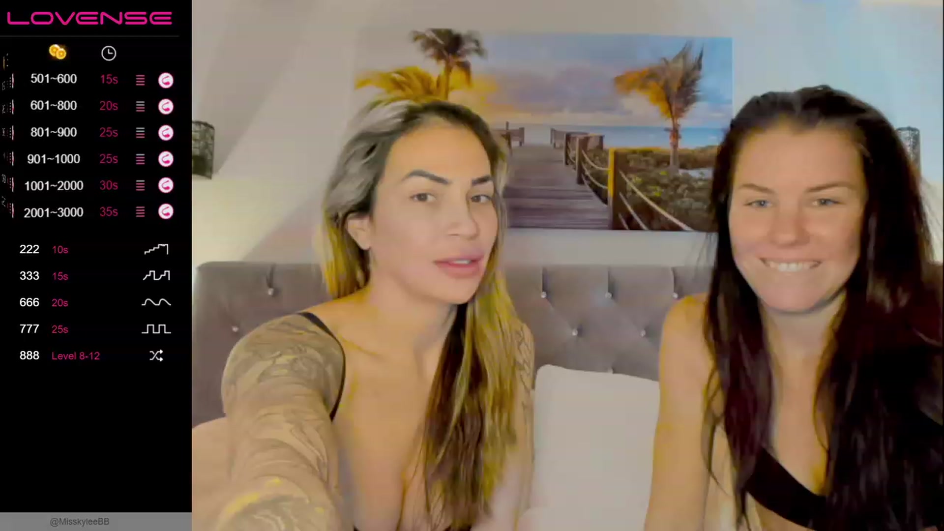 Gallery image thumbnail from MissKyleeBB's myfreecams stream on, 11/21/2022, 18:20 image 20 of 20