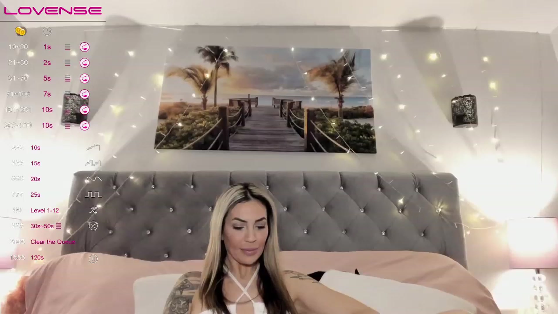 Gallery image thumbnail from MissKyleeBB's myfreecams stream on, 12/06/2022, 01:46 image 9 of 20