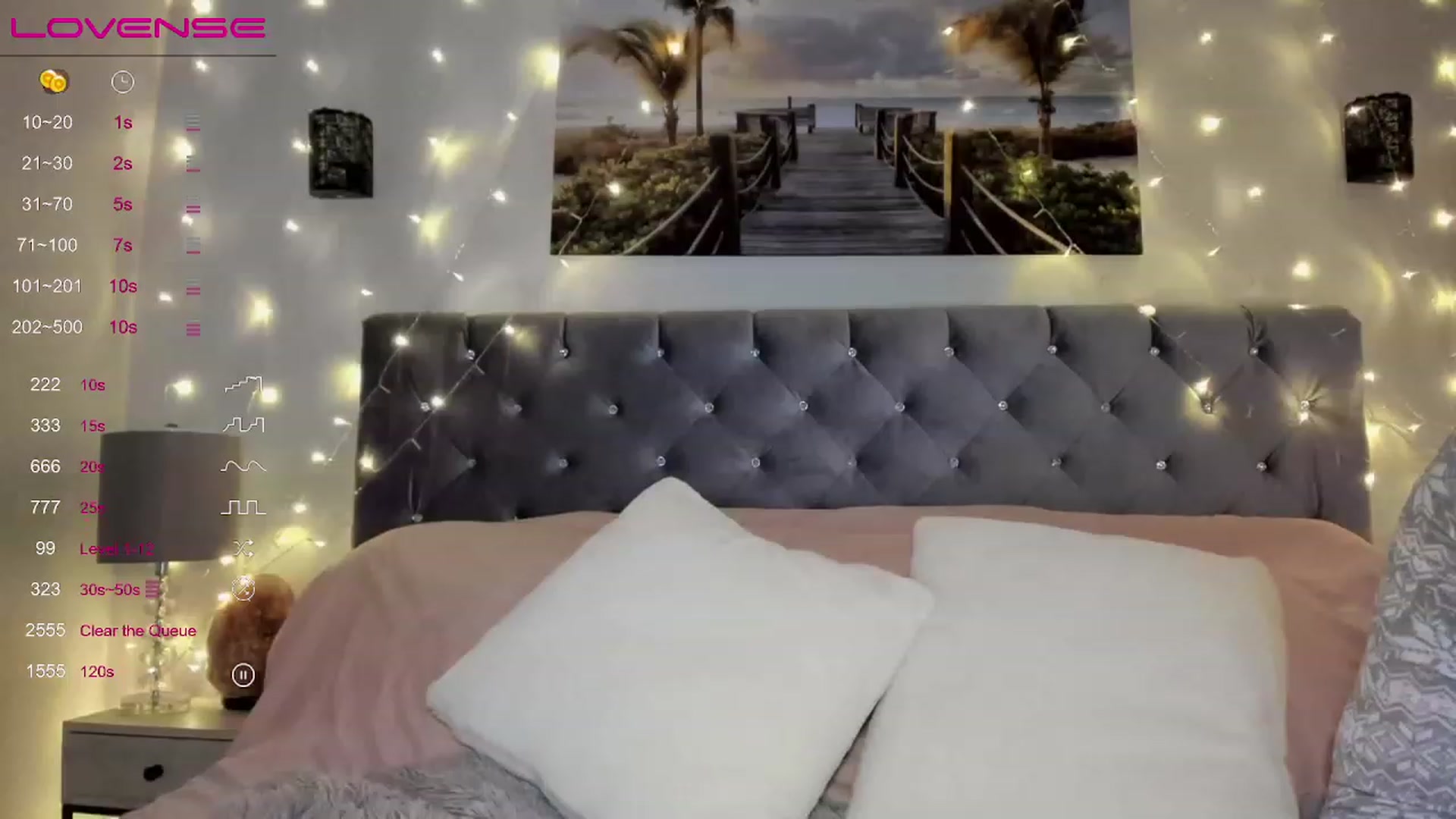 Gallery image thumbnail from MissKyleeBB's myfreecams stream on, 12/06/2022, 18:36 image 12 of 20