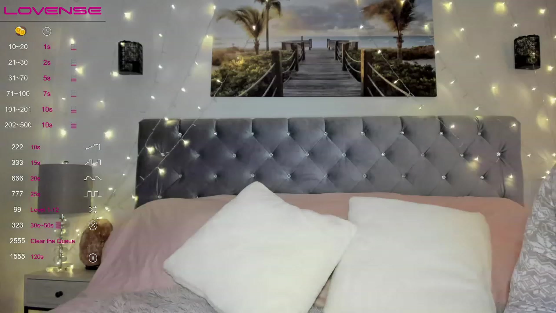 Gallery image thumbnail from MissKyleeBB's myfreecams stream on, 12/06/2022, 18:36 image 7 of 20