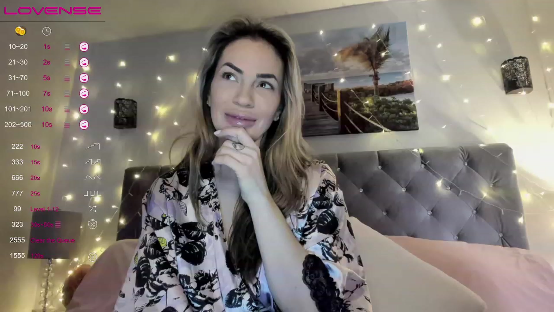 Gallery image thumbnail from MissKyleeBB's myfreecams stream on, 12/10/2022, 18:28 image 4 of 20