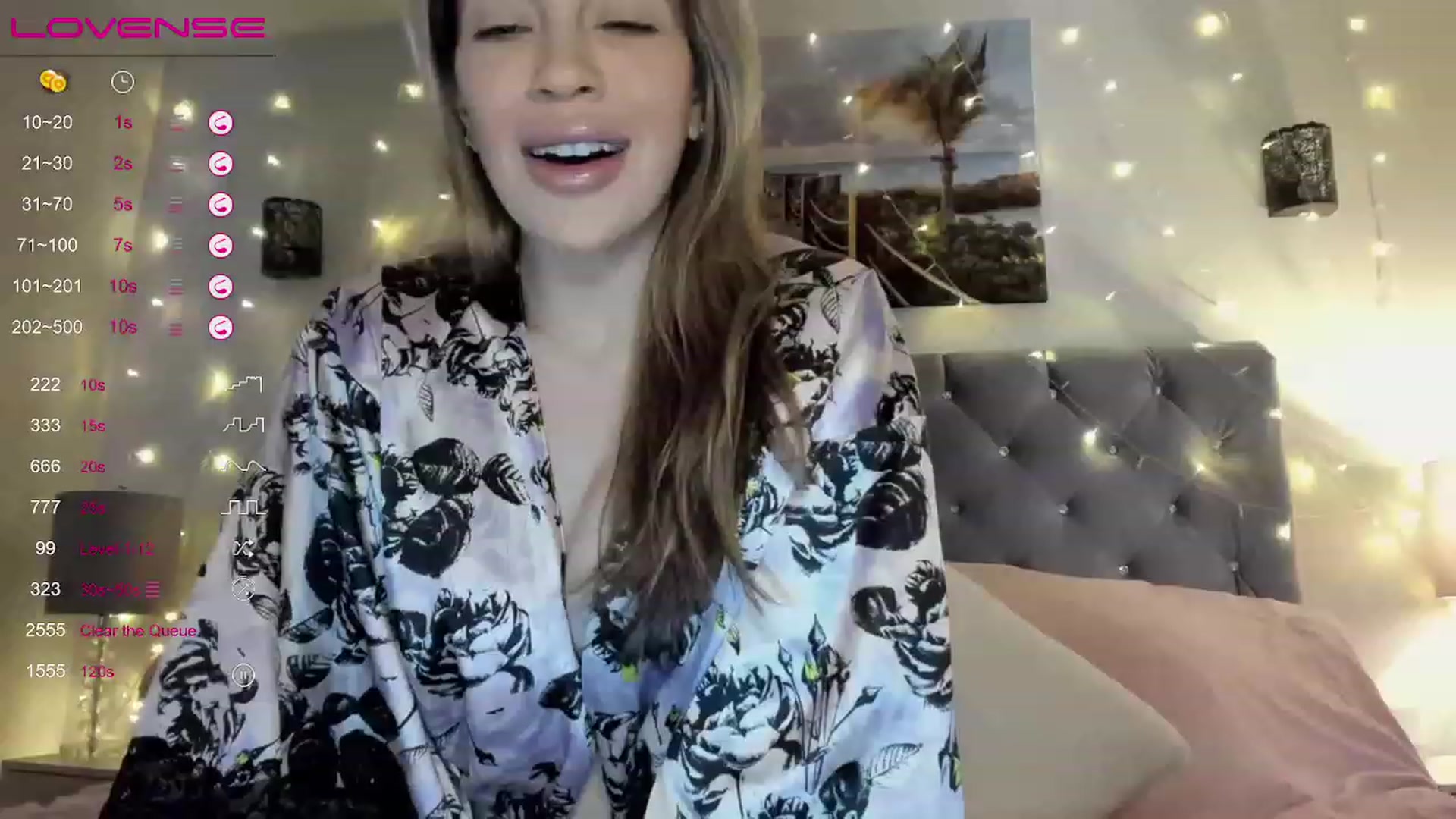 Gallery image thumbnail from MissKyleeBB's myfreecams stream on, 12/10/2022, 18:28 image 7 of 20