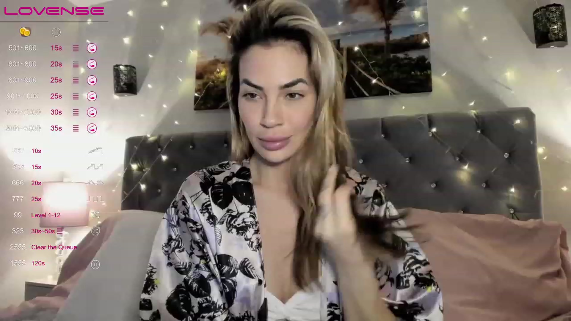 Gallery image thumbnail from MissKyleeBB's myfreecams stream on, 12/10/2022, 21:08 image 4 of 20
