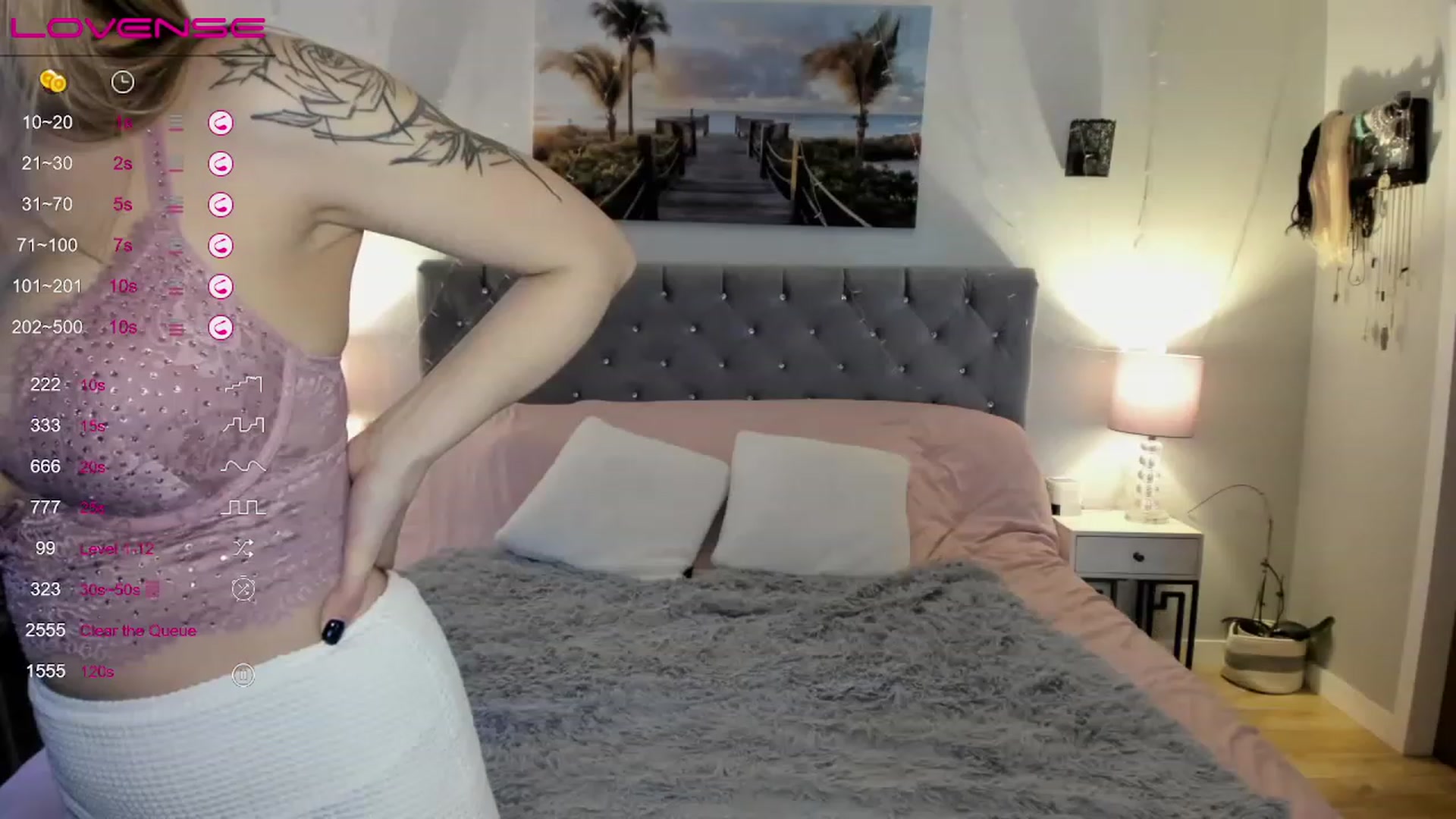 Gallery image thumbnail from MissKyleeBB's myfreecams stream on, 12/12/2022, 18:54 image 20 of 20