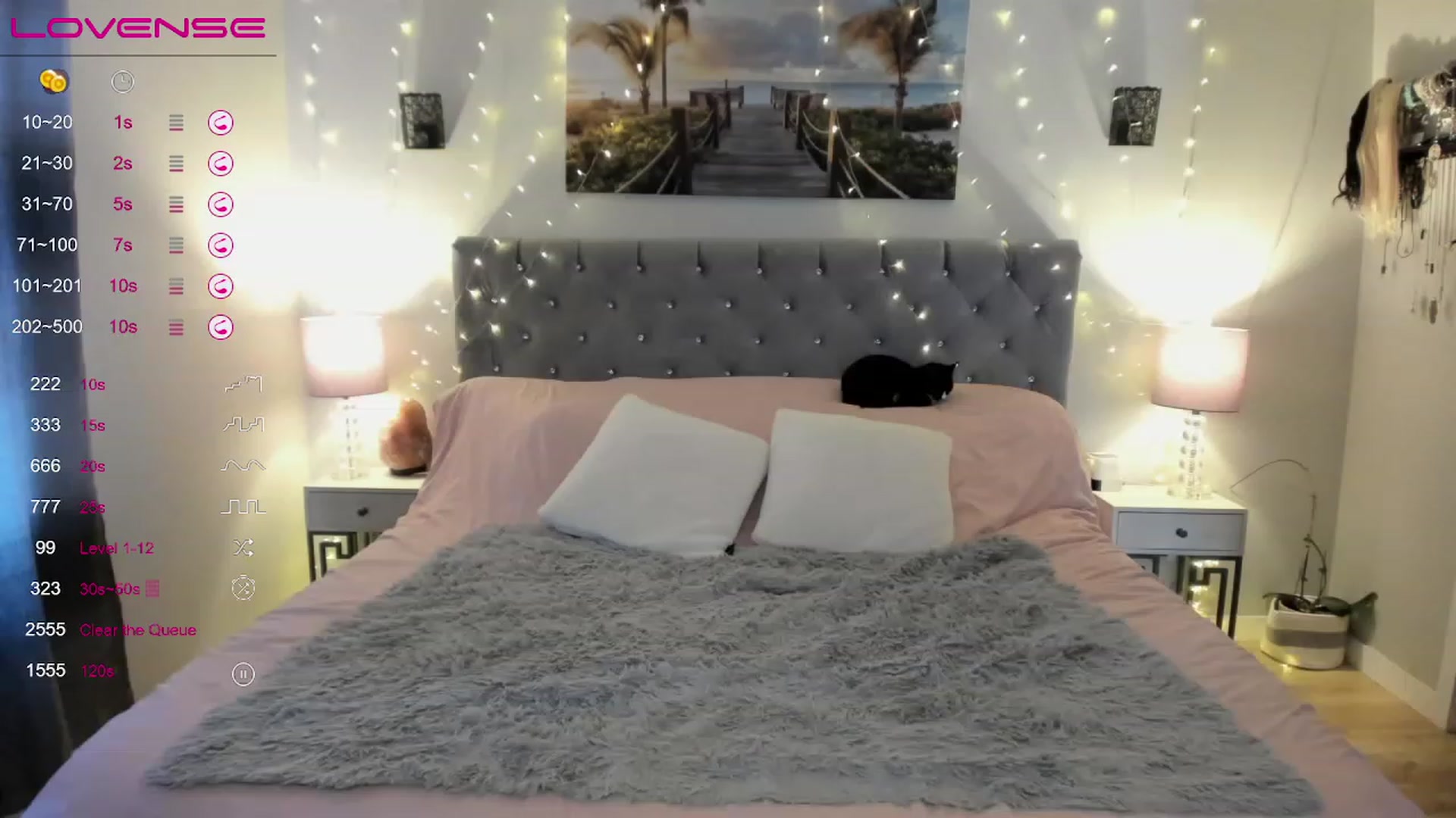 Gallery image thumbnail from MissKyleeBB's myfreecams stream on, 12/12/2022, 18:54 image 7 of 20