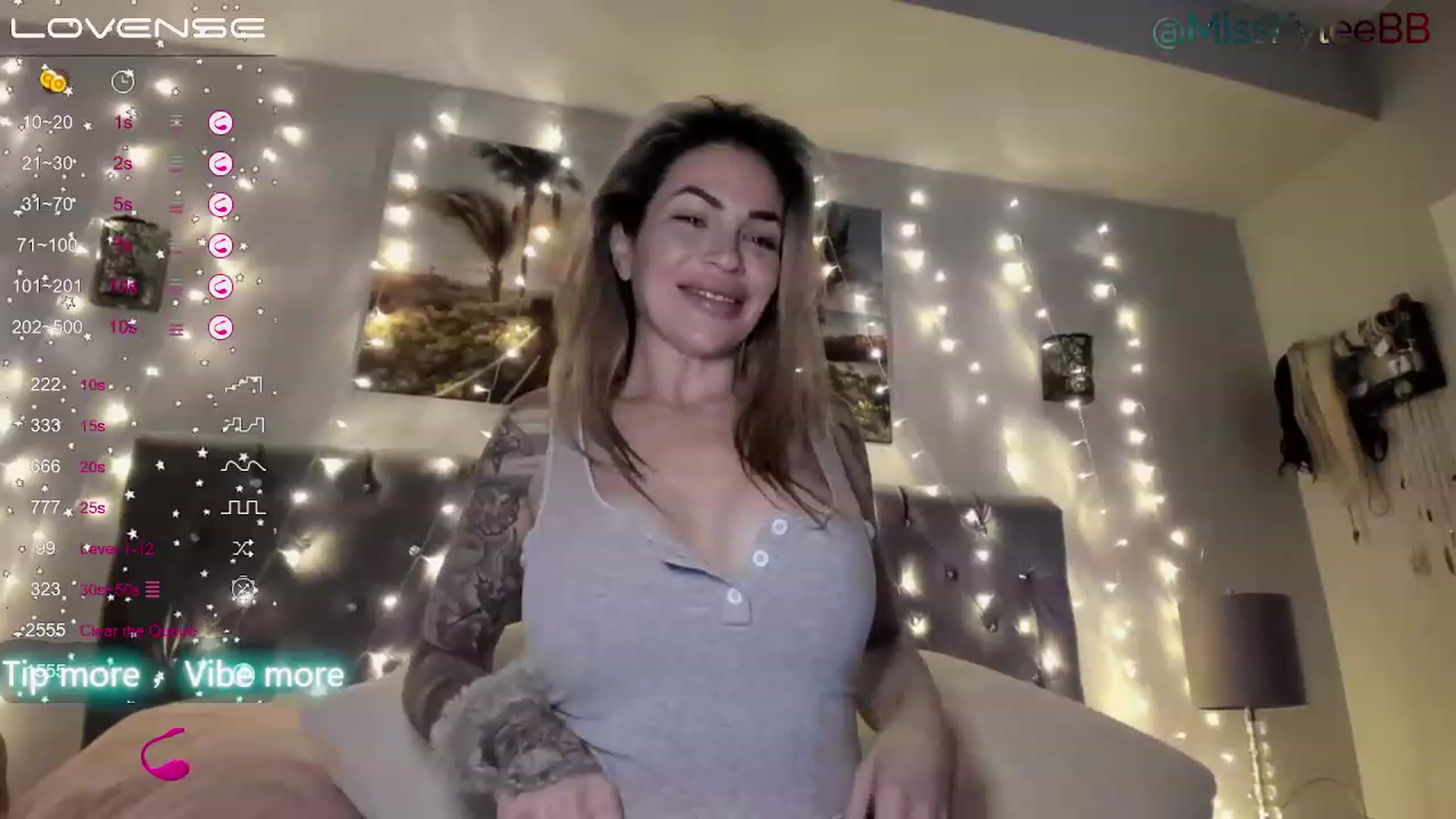 Gallery image thumbnail from MissKyleeBB's myfreecams stream on, 12/27/2022, 17:50 image 5 of 20