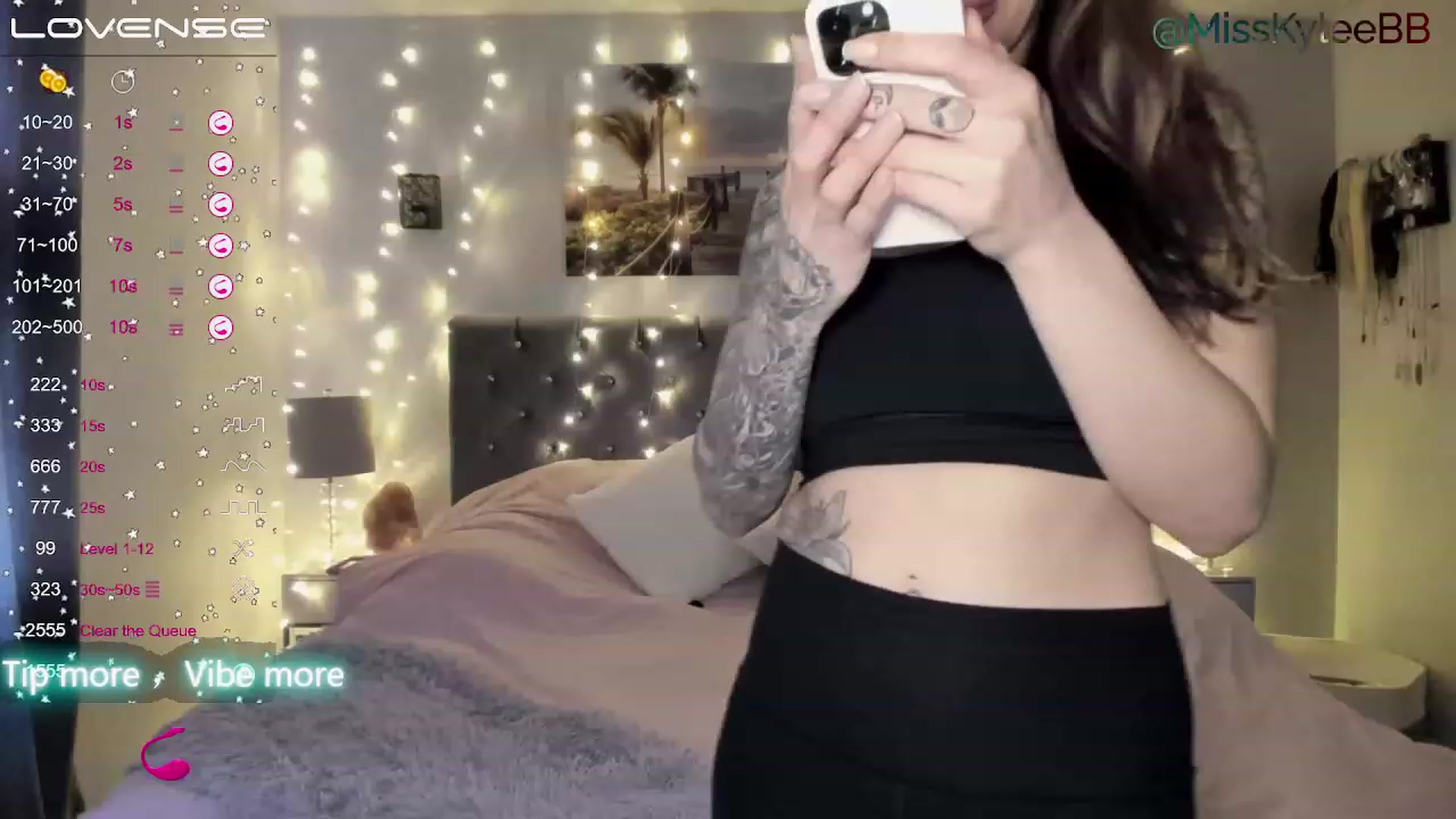 Gallery image thumbnail from MissKyleeBB's myfreecams stream on, 01/03/2023, 20:00 image 1 of 20