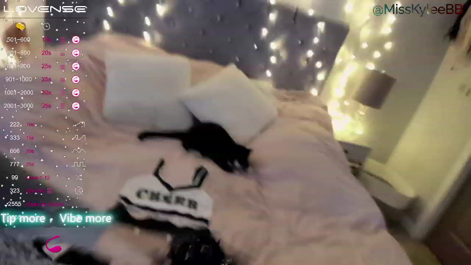 Gallery image thumbnail from MissKyleeBB's myfreecams stream on, 01/05/2023, 19:18 image 1 of 20