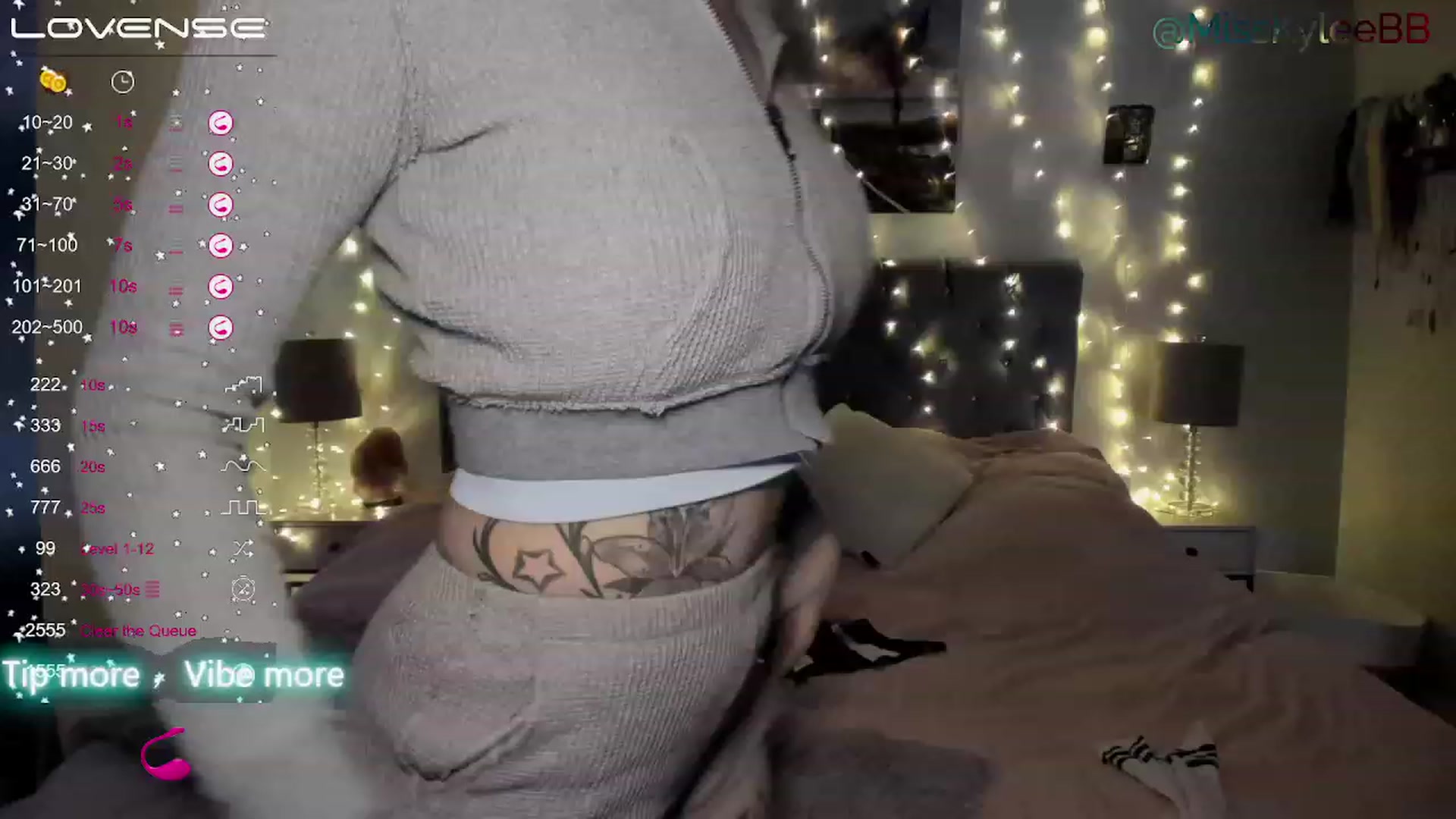 Gallery image thumbnail from MissKyleeBB's myfreecams stream on, 01/05/2023, 19:18 image 7 of 20