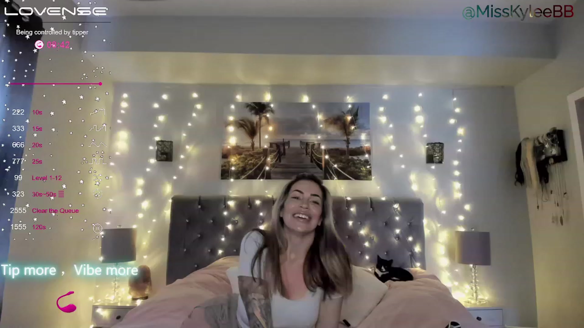Gallery image thumbnail from MissKyleeBB's myfreecams stream on, 01/05/2023, 19:18 image 10 of 20