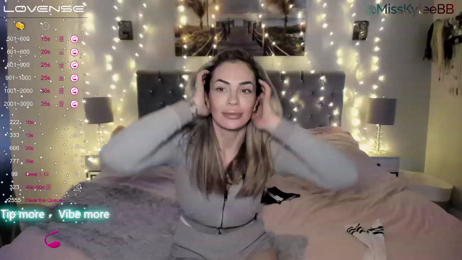 Gallery image thumbnail from MissKyleeBB's myfreecams stream on, 01/05/2023, 19:18 image 6 of 20