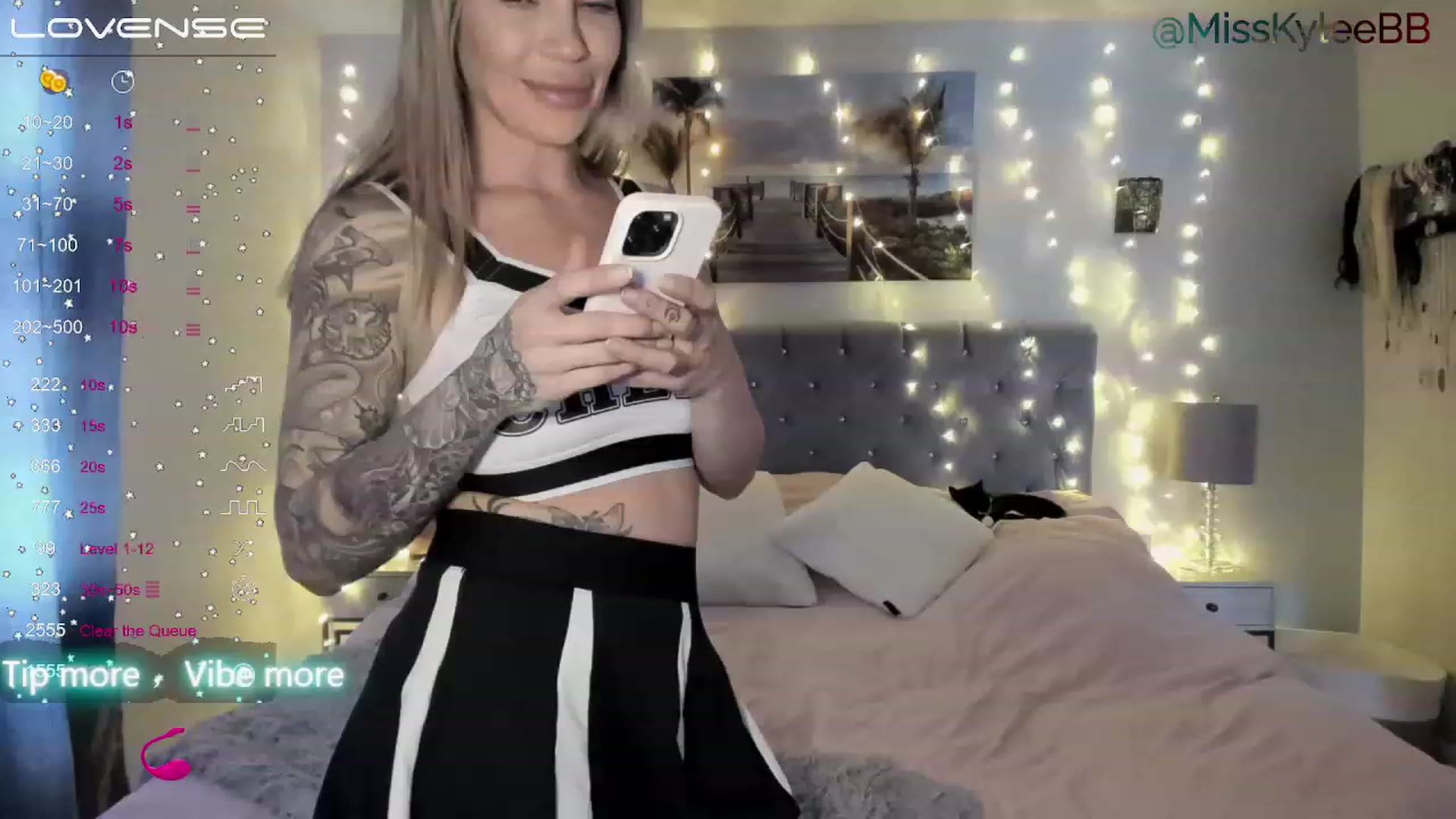 Gallery image thumbnail from MissKyleeBB's myfreecams stream on, 01/05/2023, 19:18 image 20 of 20