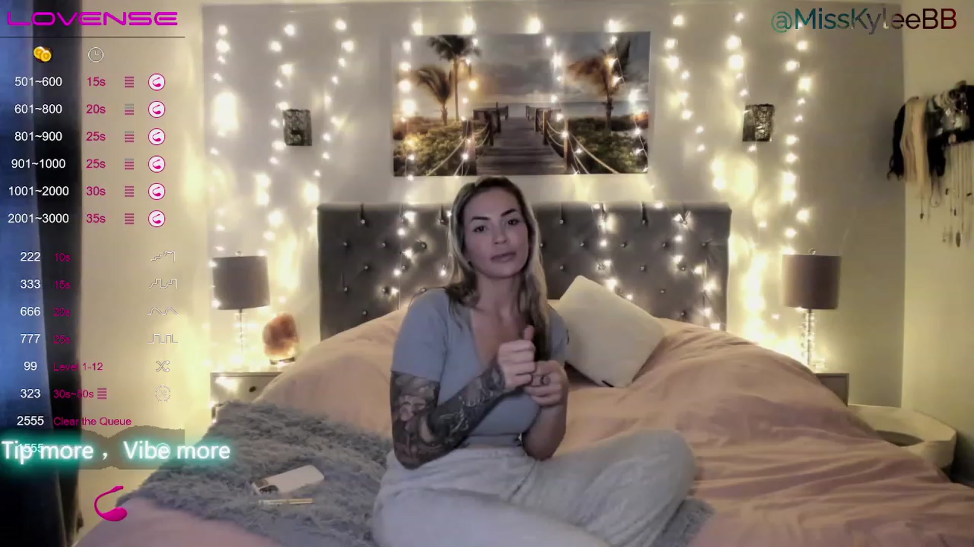 Gallery image thumbnail from MissKyleeBB's myfreecams stream on, 01/09/2023, 19:09 image 5 of 20