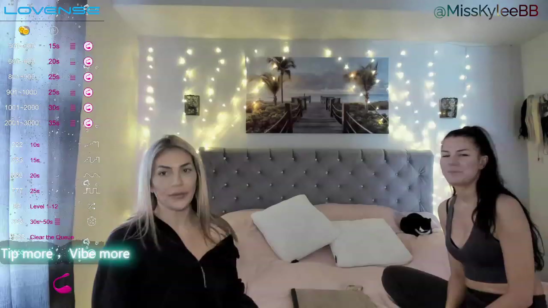 Gallery image thumbnail from MissKyleeBB's myfreecams stream on, 01/16/2023, 20:55 image 8 of 20