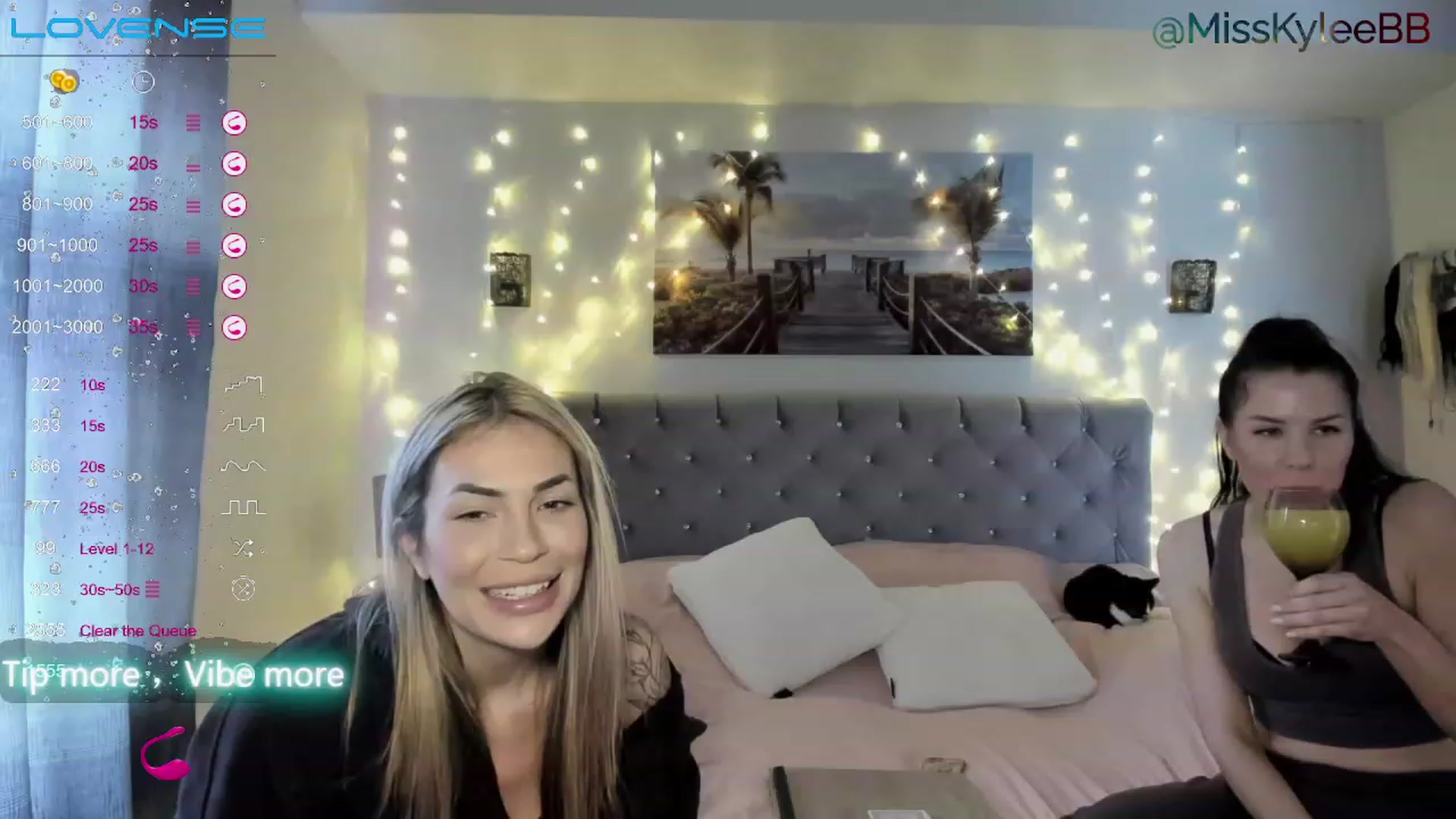 Gallery image thumbnail from MissKyleeBB's myfreecams stream on, 01/16/2023, 20:55 image 5 of 20