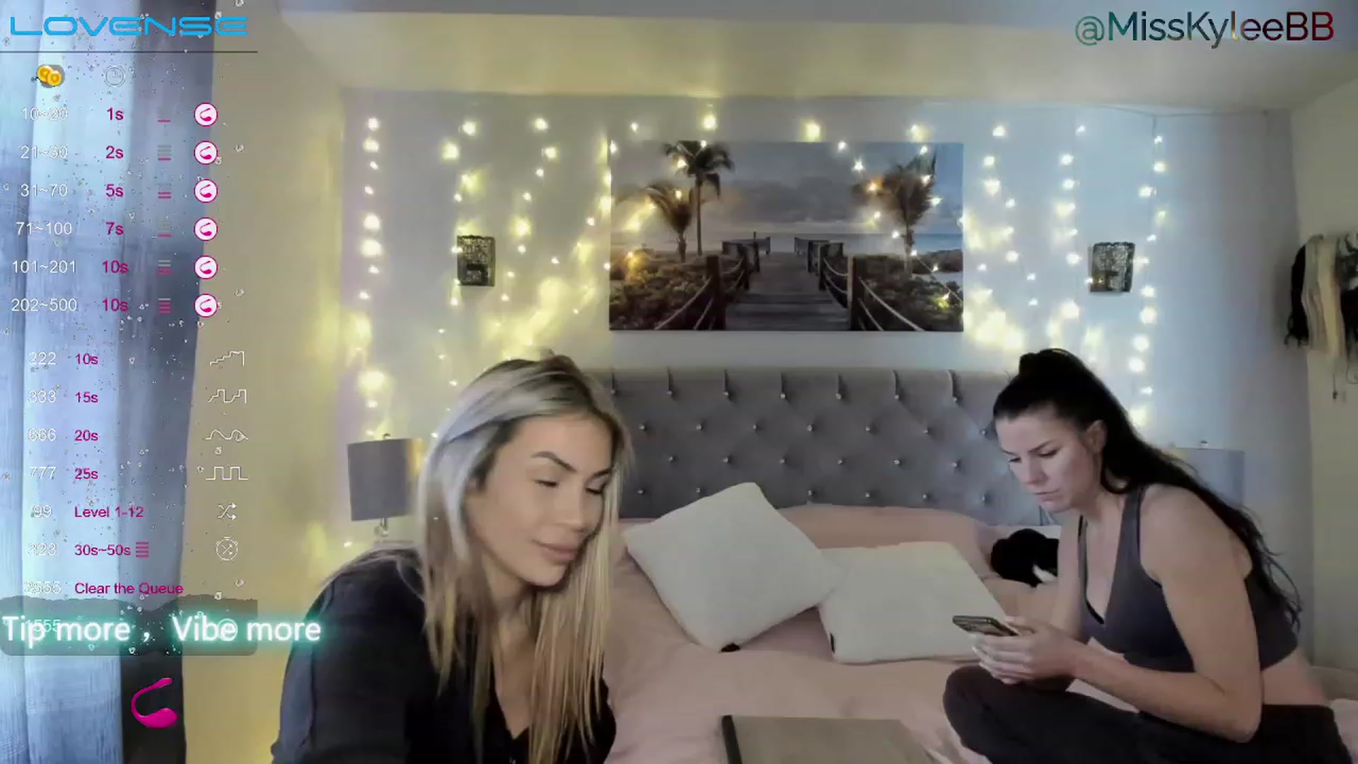 Gallery image thumbnail from MissKyleeBB's myfreecams stream on, 01/16/2023, 20:55 image 9 of 20