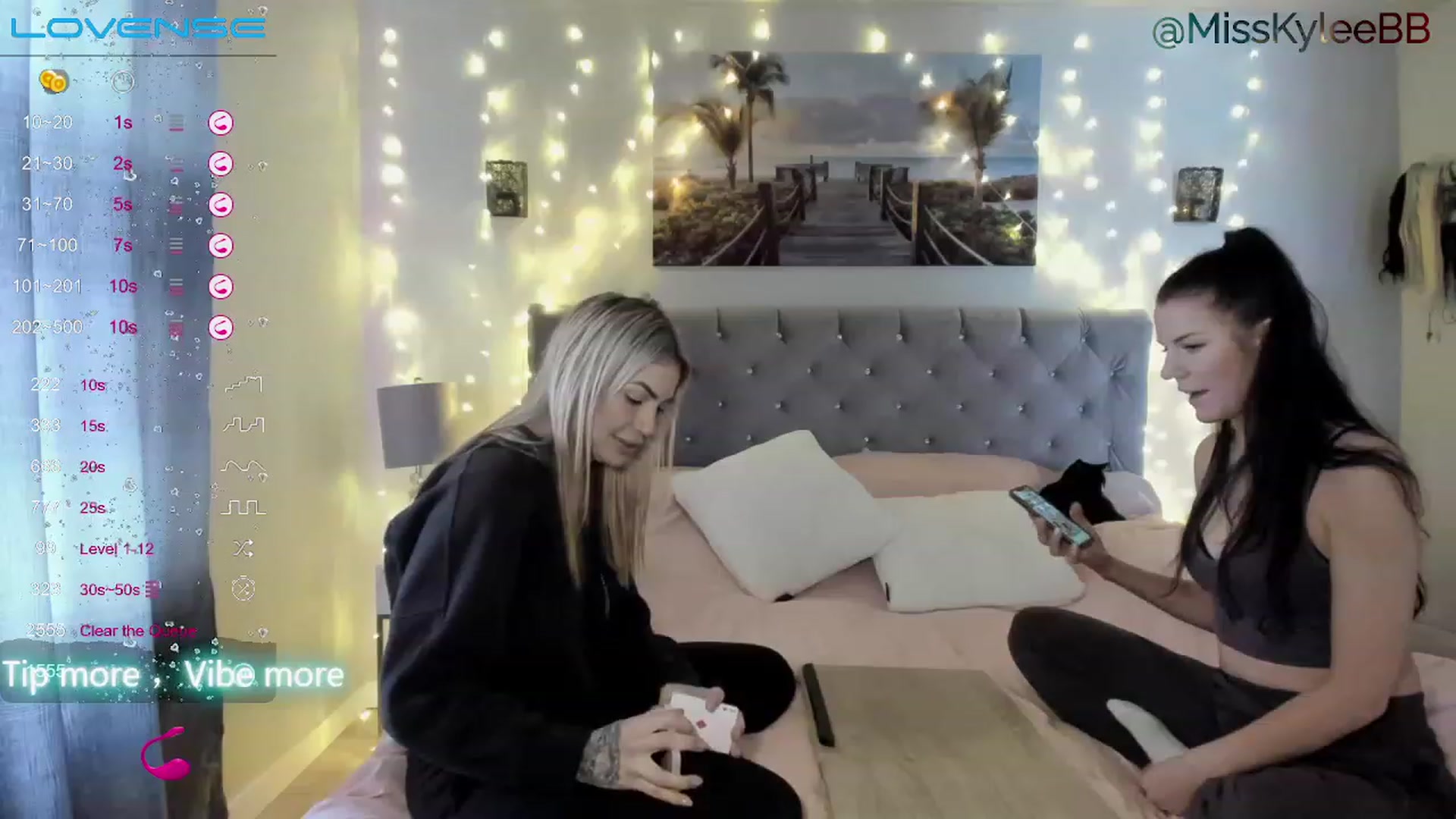 Gallery image thumbnail from MissKyleeBB's myfreecams stream on, 01/16/2023, 20:55 image 17 of 20