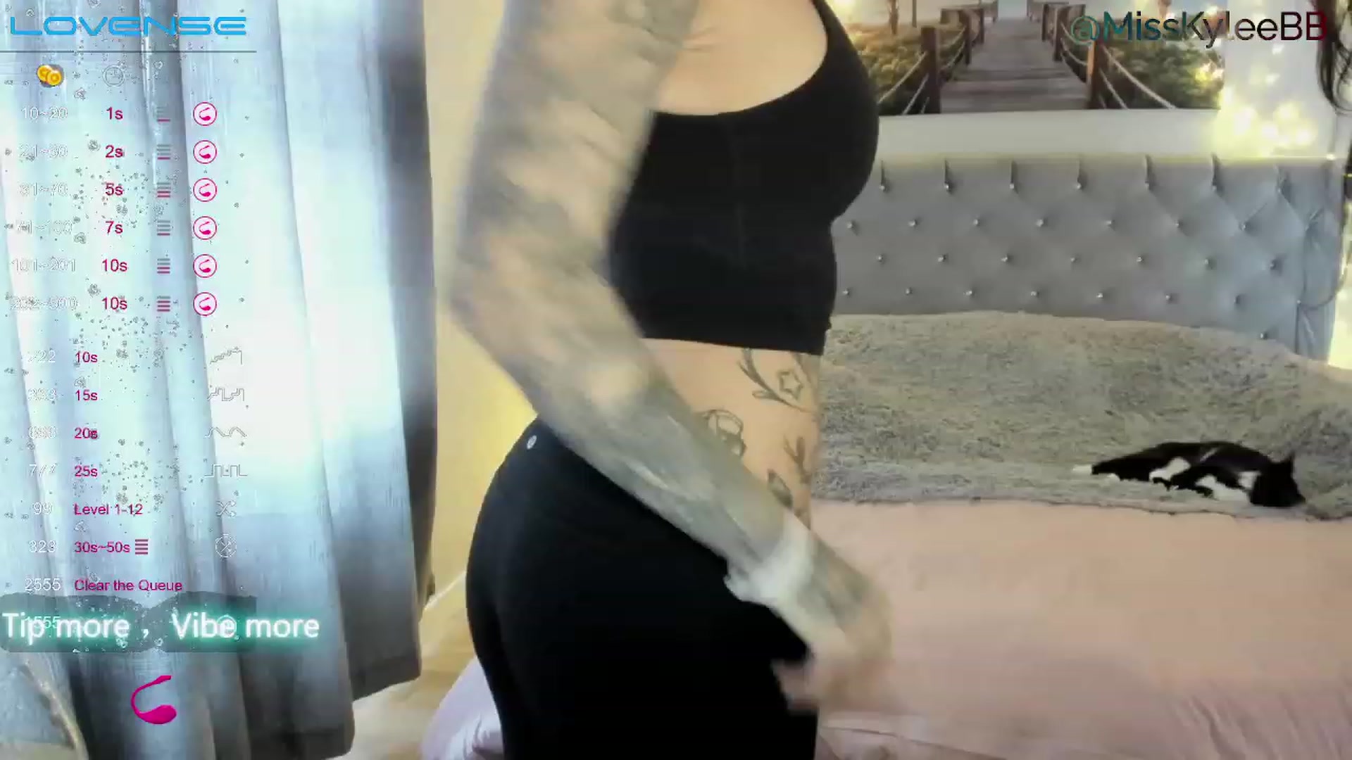 Gallery image thumbnail from MissKyleeBB's myfreecams stream on, 01/30/2023, 19:28 image 17 of 20
