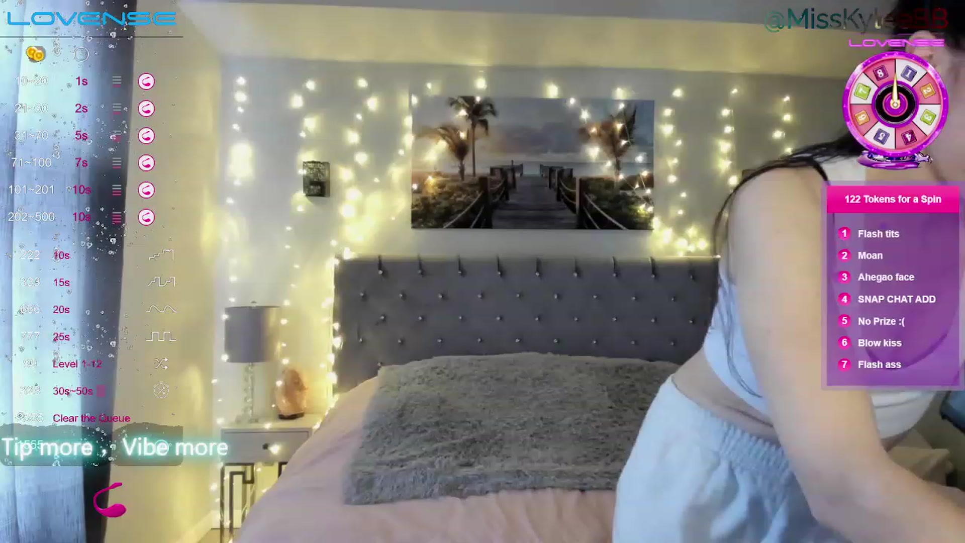 Gallery image thumbnail from MissKyleeBB's myfreecams stream on, 01/30/2023, 21:23 image 10 of 20