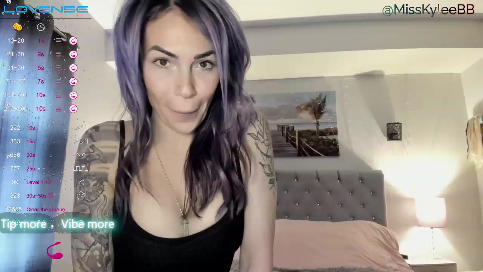 Gallery image thumbnail from MissKyleeBB's myfreecams stream on, 01/31/2023, 20:12 image 7 of 20