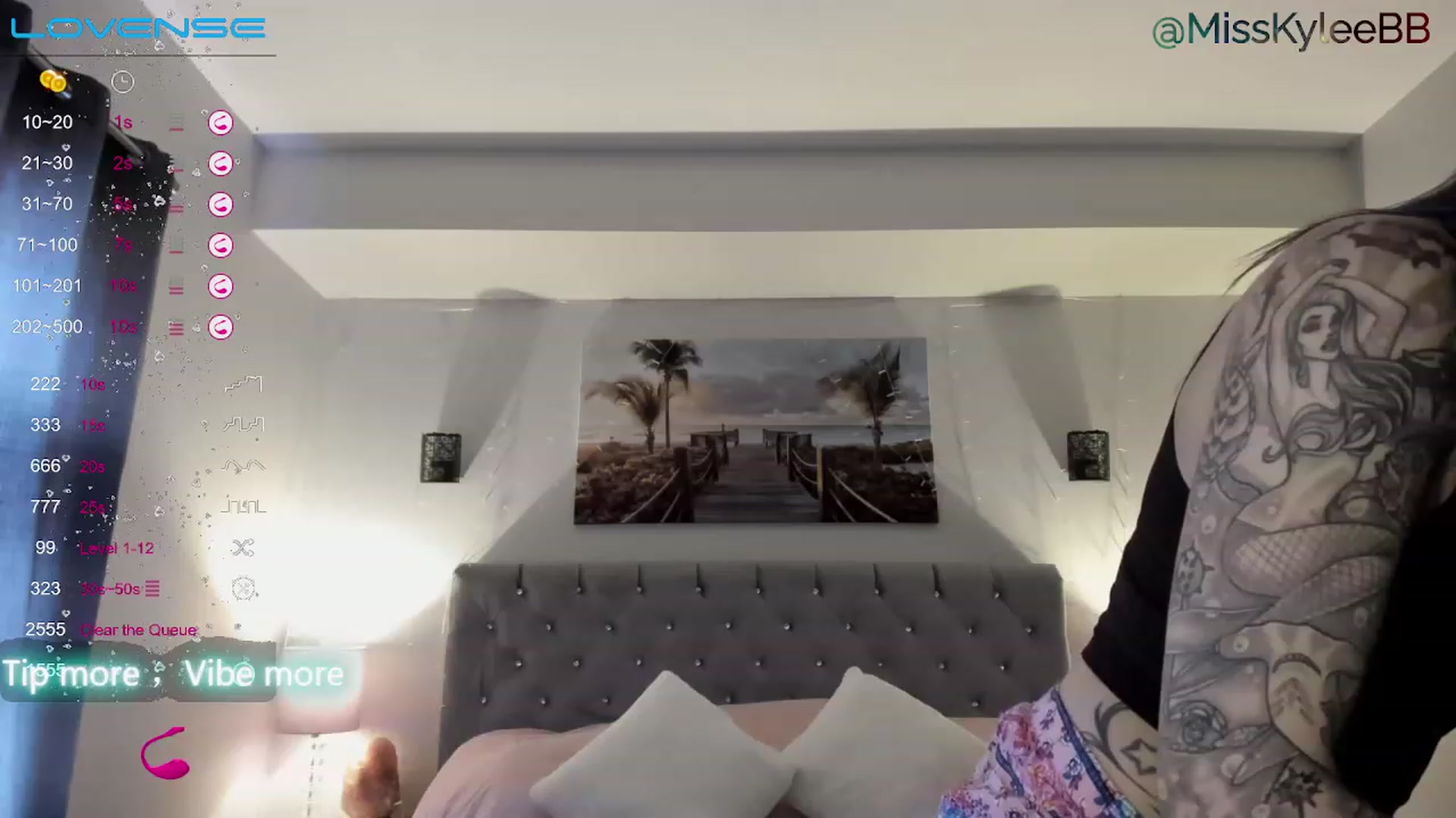 Gallery image thumbnail from MissKyleeBB's myfreecams stream on, 02/06/2023, 21:40 image 7 of 20