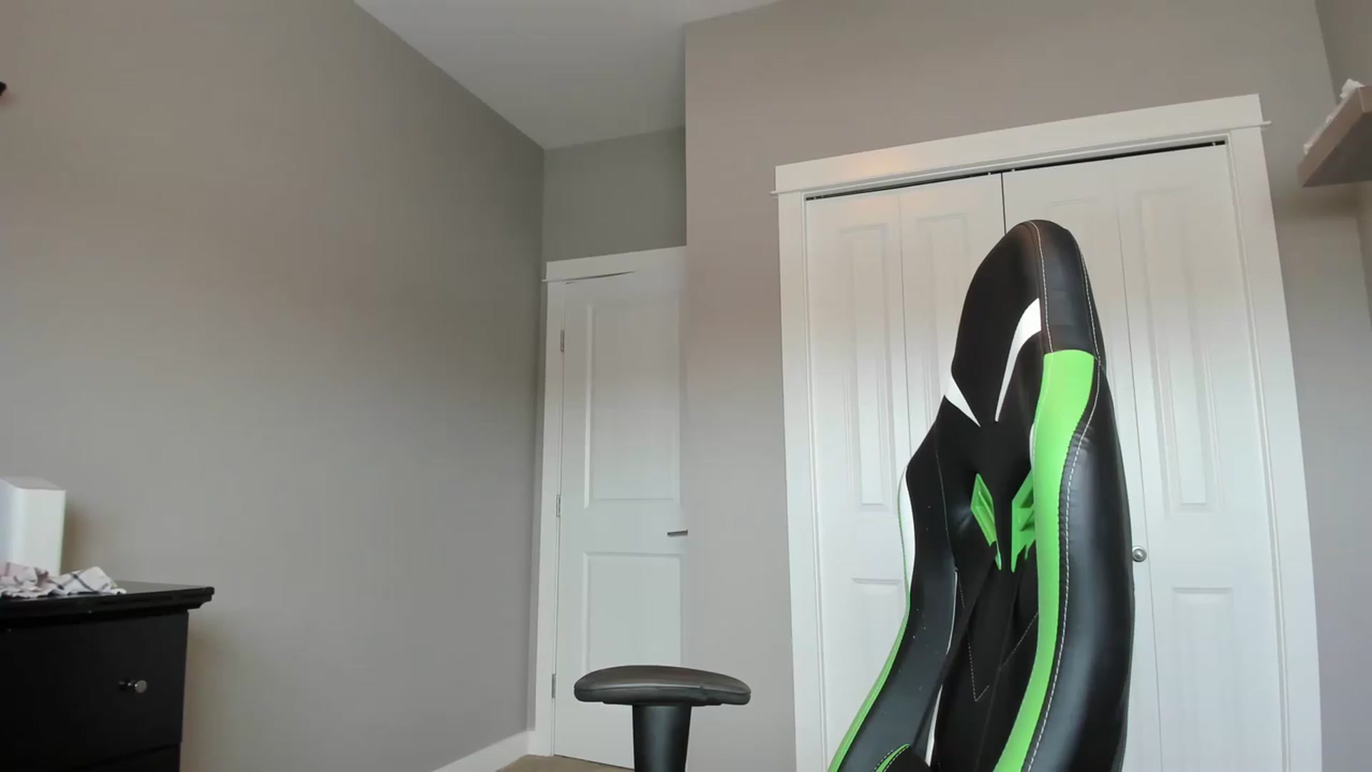 Gallery image thumbnail from MissLaylaStar's myfreecams stream on, 11/18/2022, 18:00 image 17 of 20