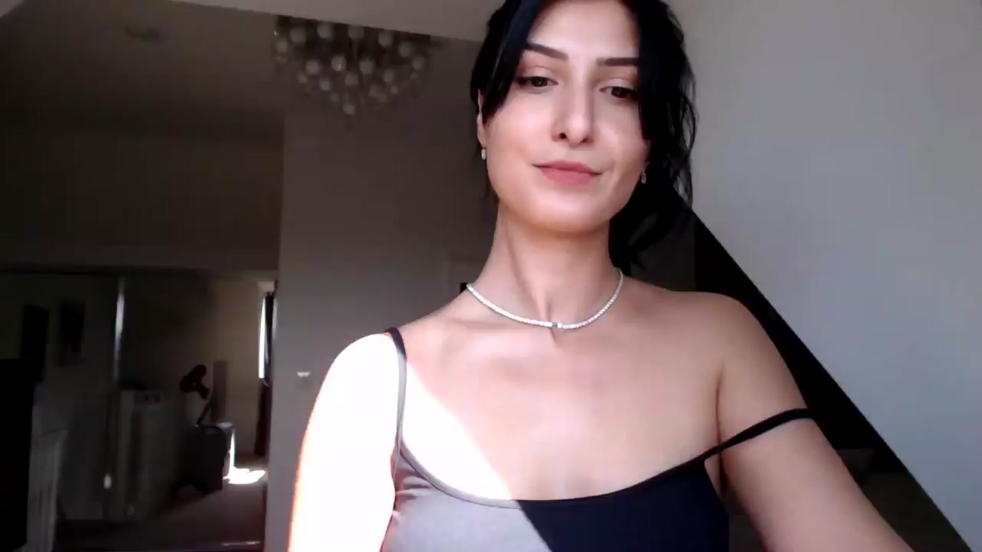Gallery image thumbnail from MissLeanne's myfreecams stream on, 03/20/2025, 11:26 image 17 of 20