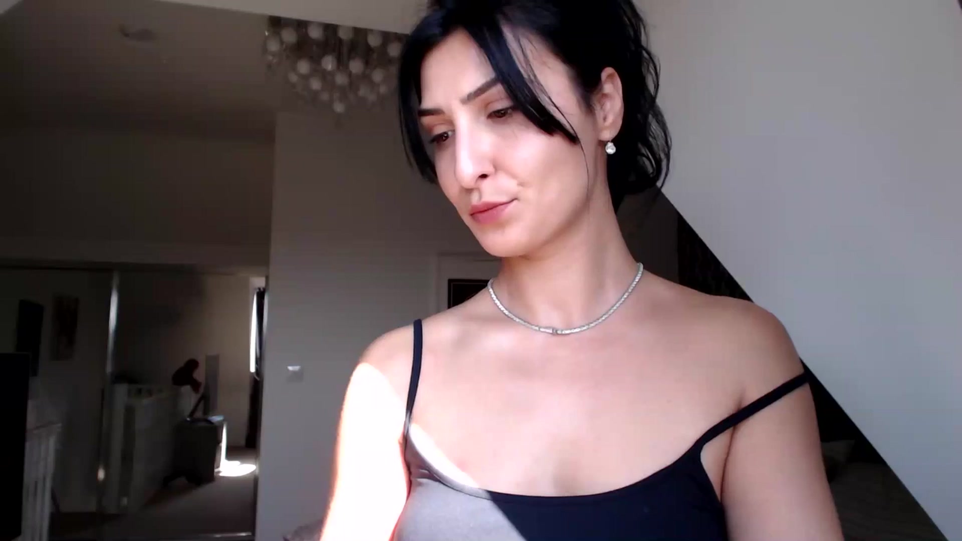 Gallery image thumbnail from MissLeanne's myfreecams stream on, 03/20/2025, 11:26 image 16 of 20