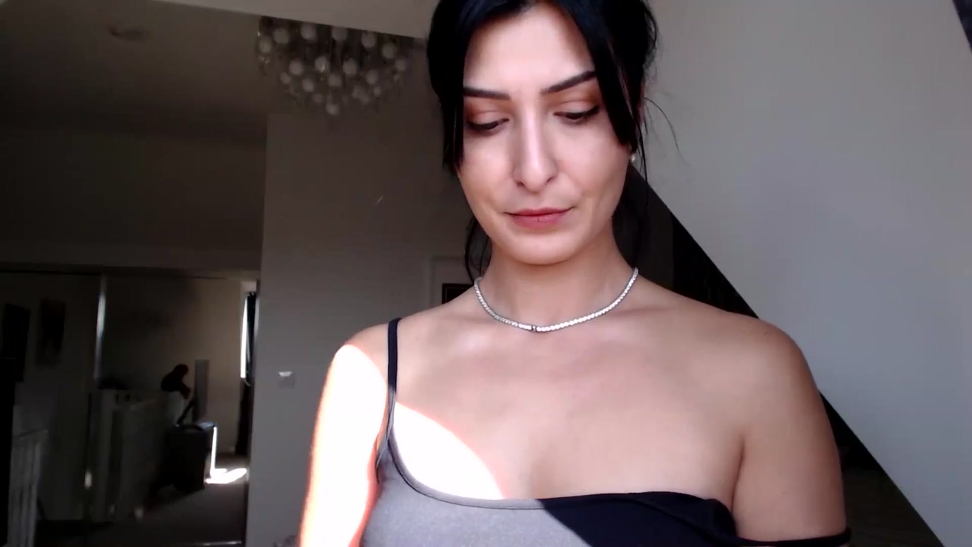 Gallery image thumbnail from MissLeanne's myfreecams stream on, 03/20/2025, 11:26 image 12 of 20