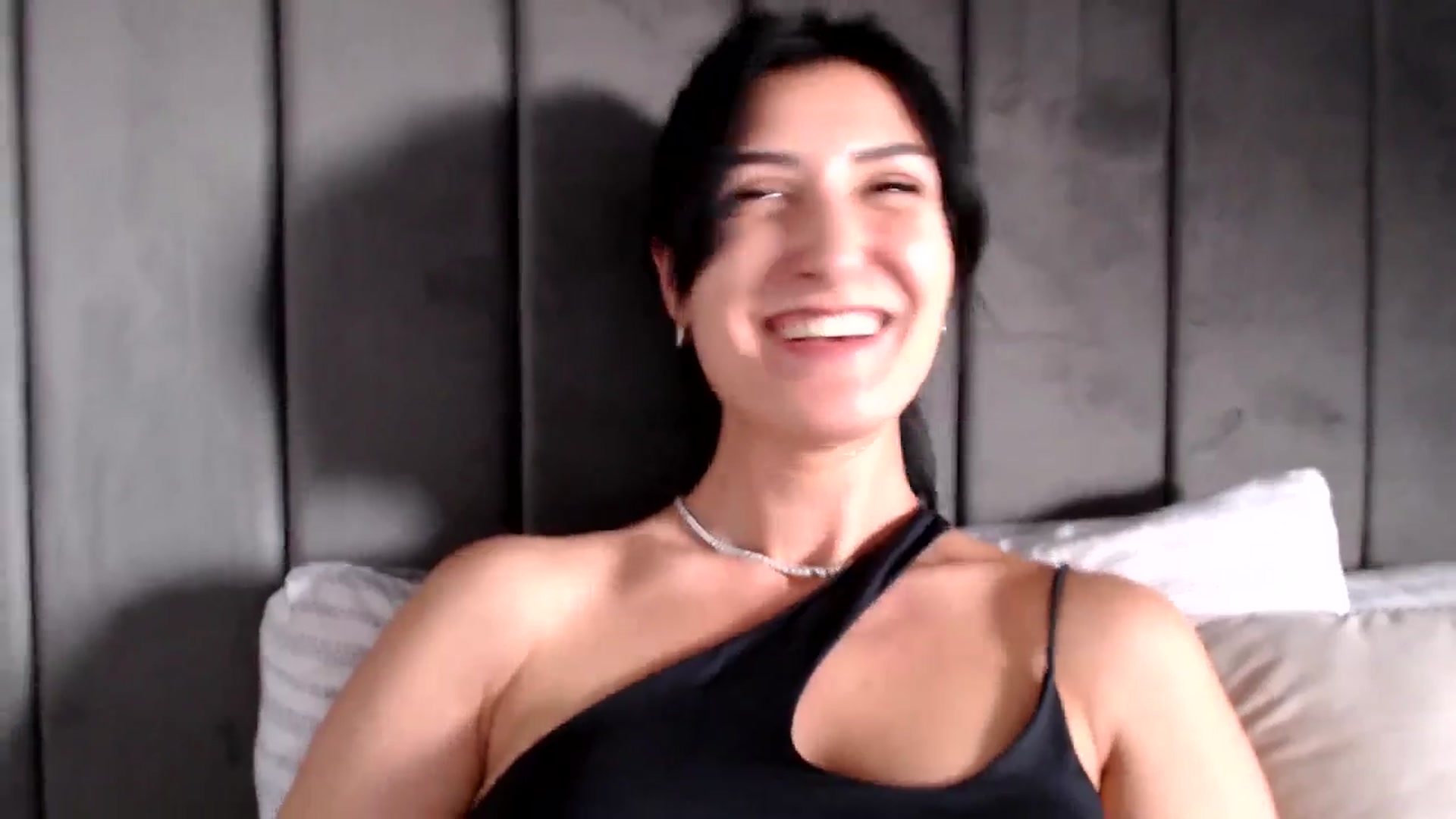 Gallery image thumbnail from MissLeanne's myfreecams stream on, 03/20/2025, 16:10 image 10 of 20