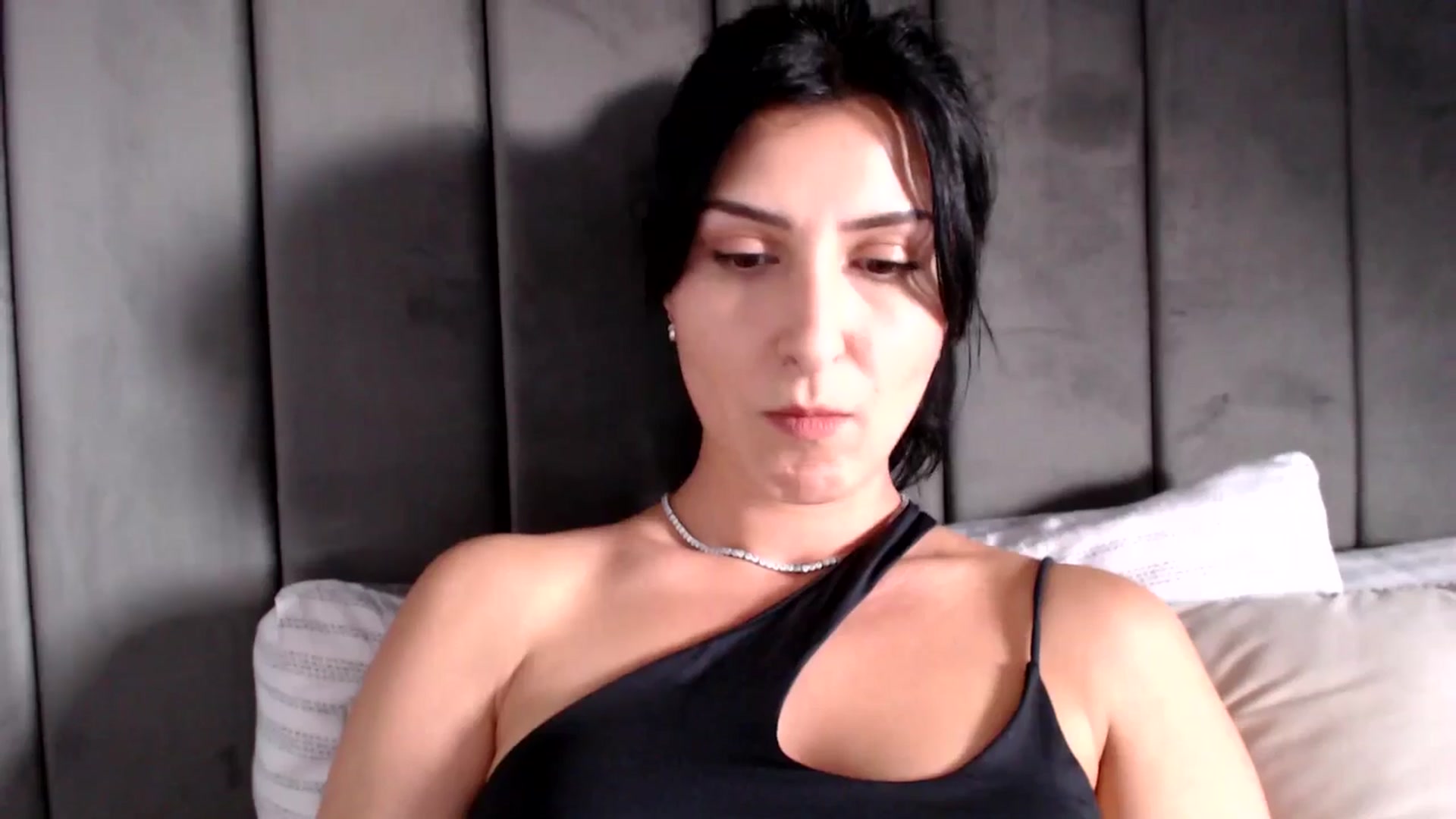 Gallery image thumbnail from MissLeanne's myfreecams stream on, 03/20/2025, 16:10 image 11 of 20