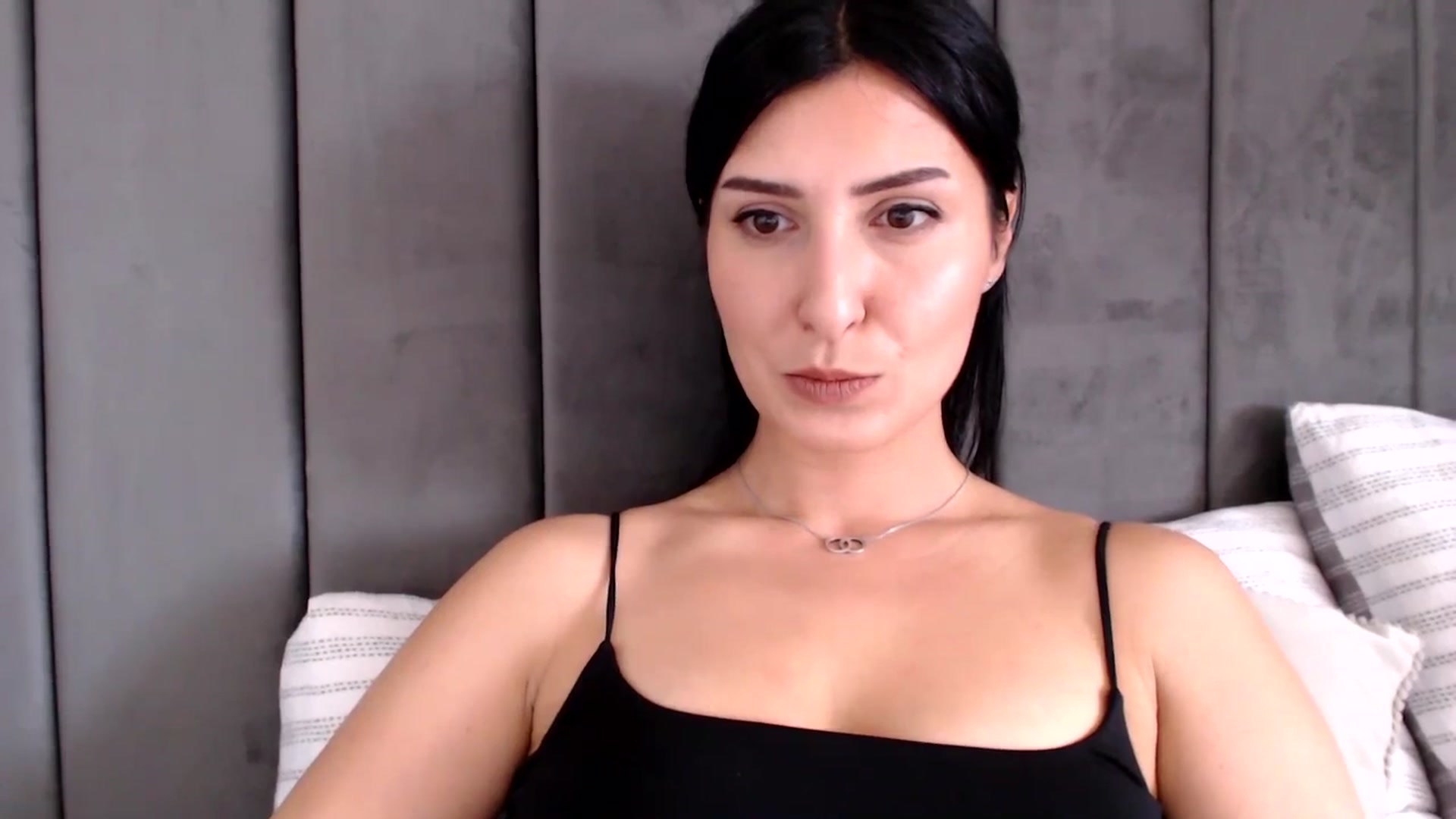 Gallery image thumbnail from MissLeanne's myfreecams stream on, 03/24/2025, 10:37 image 16 of 20