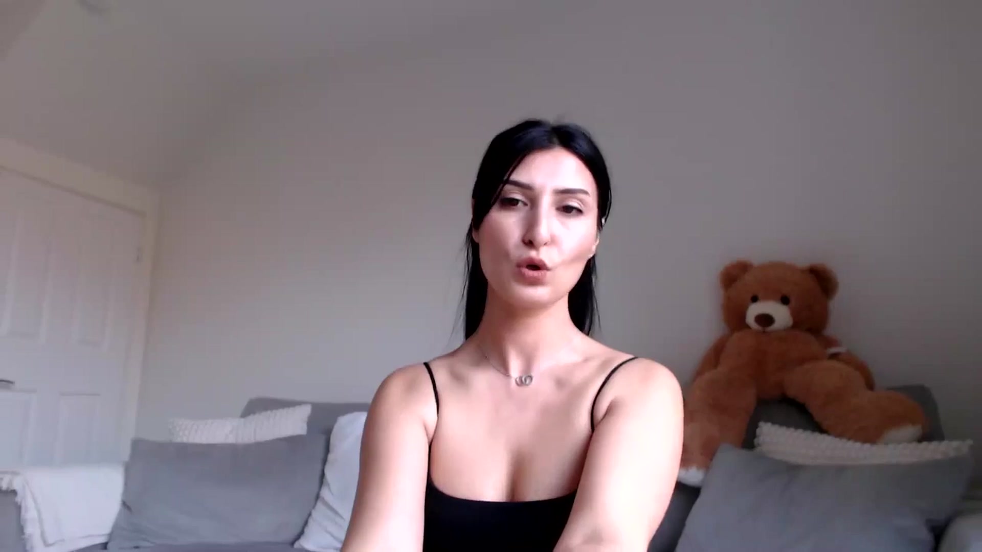 Gallery image thumbnail from MissLeanne's myfreecams stream on, 03/24/2025, 11:06 image 12 of 20