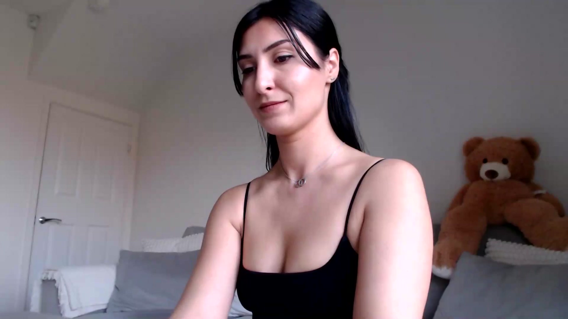 Gallery image thumbnail from MissLeanne's myfreecams stream on, 03/24/2025, 11:06 image 7 of 20