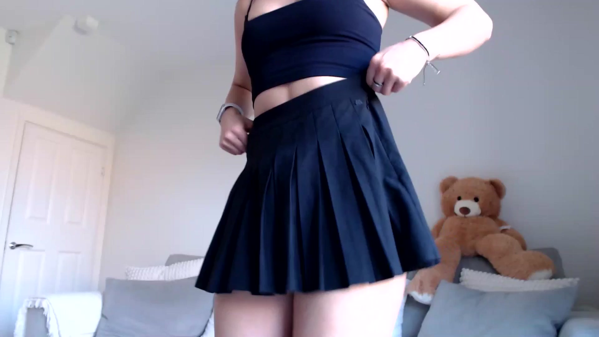 Gallery image thumbnail from MissLeanne's myfreecams stream on, 03/24/2025, 11:06 image 1 of 20