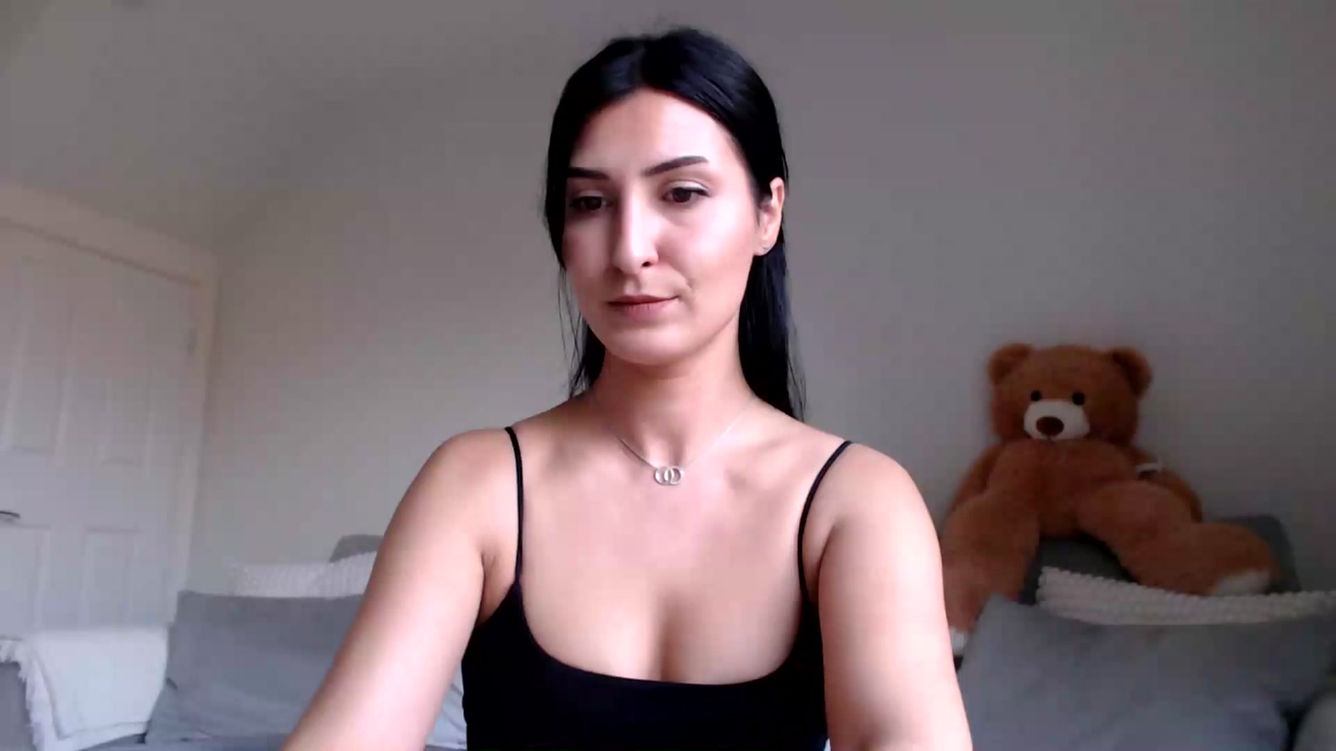 Gallery image thumbnail from MissLeanne's myfreecams stream on, 03/24/2025, 11:06 image 9 of 20
