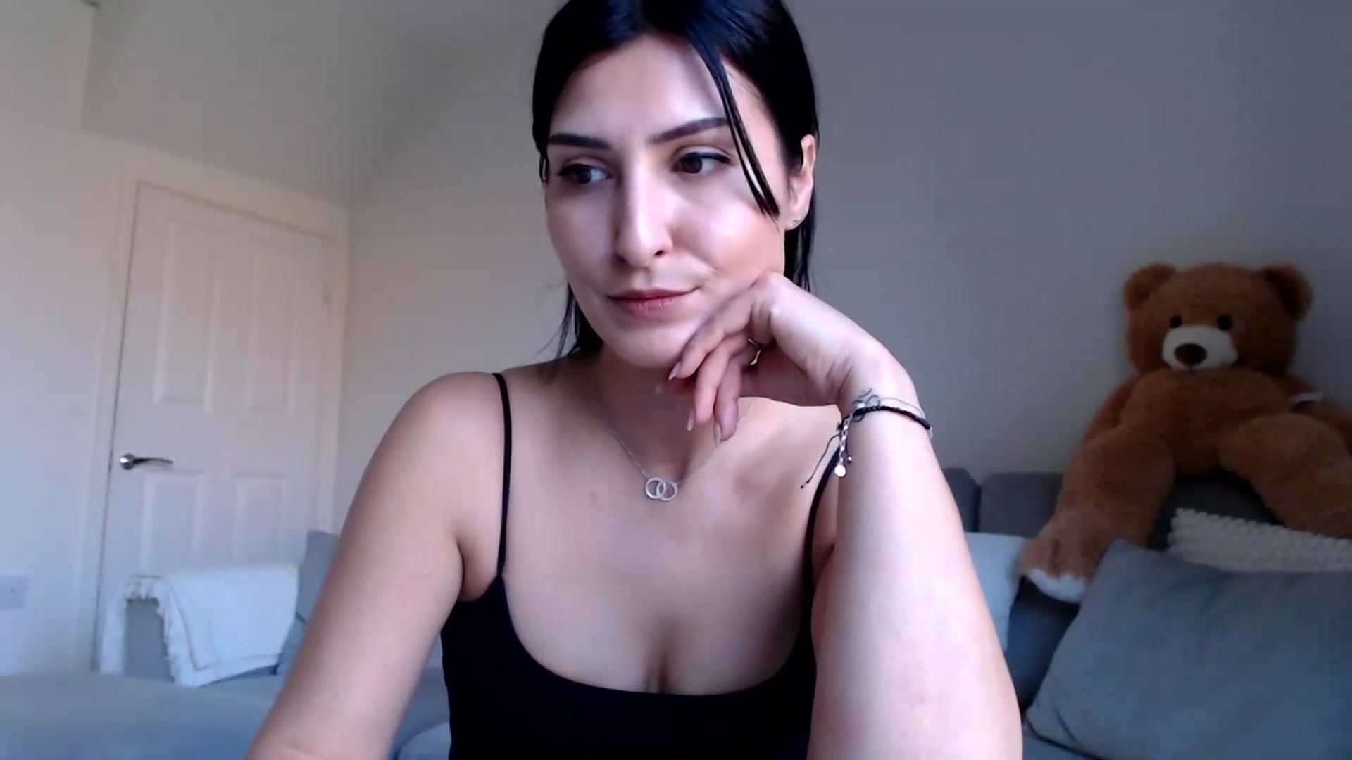 Gallery image thumbnail from MissLeanne's myfreecams stream on, 03/24/2025, 11:46 image 18 of 20