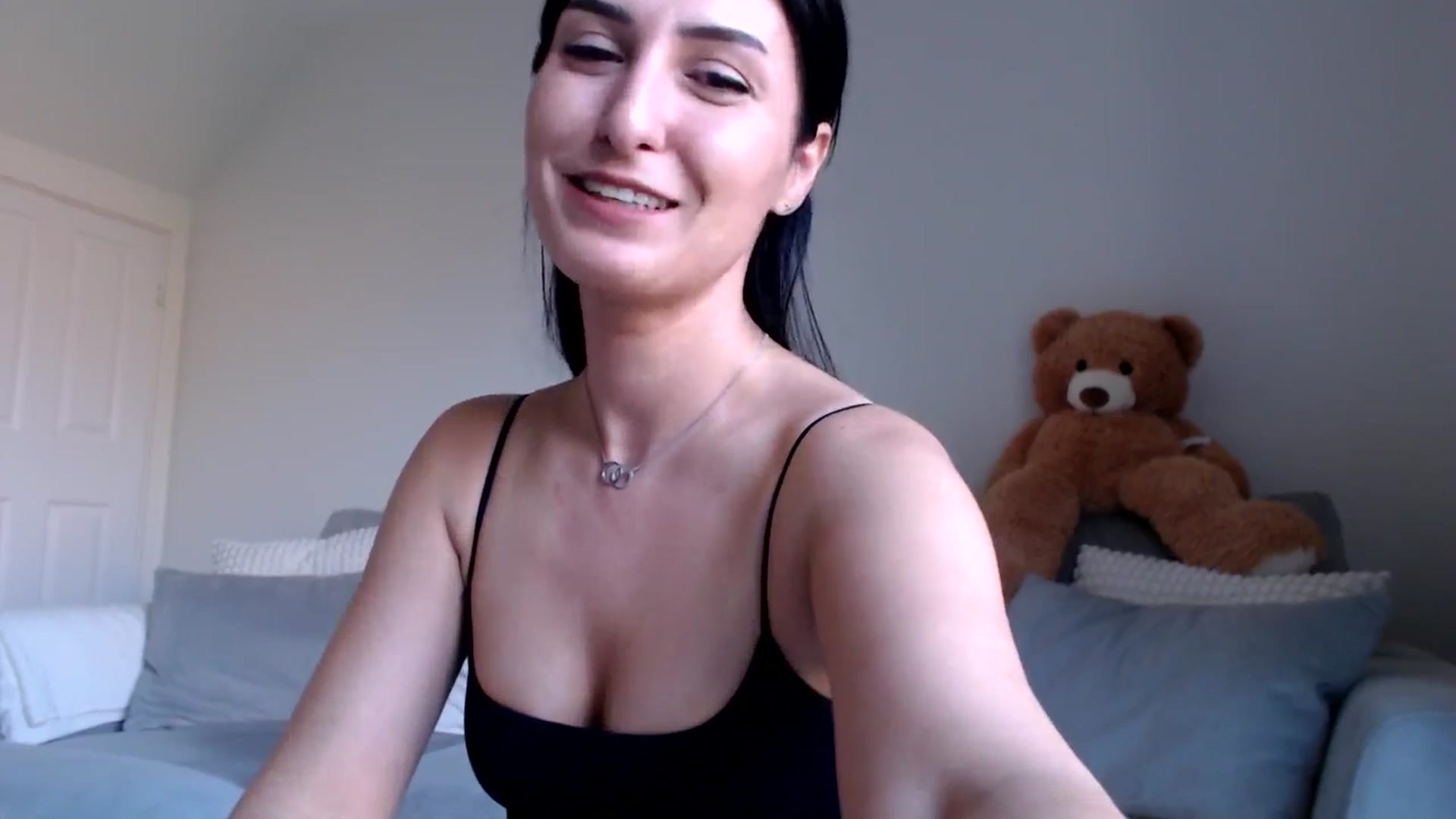 Gallery image thumbnail from MissLeanne's myfreecams stream on, 03/24/2025, 11:46 image 5 of 20