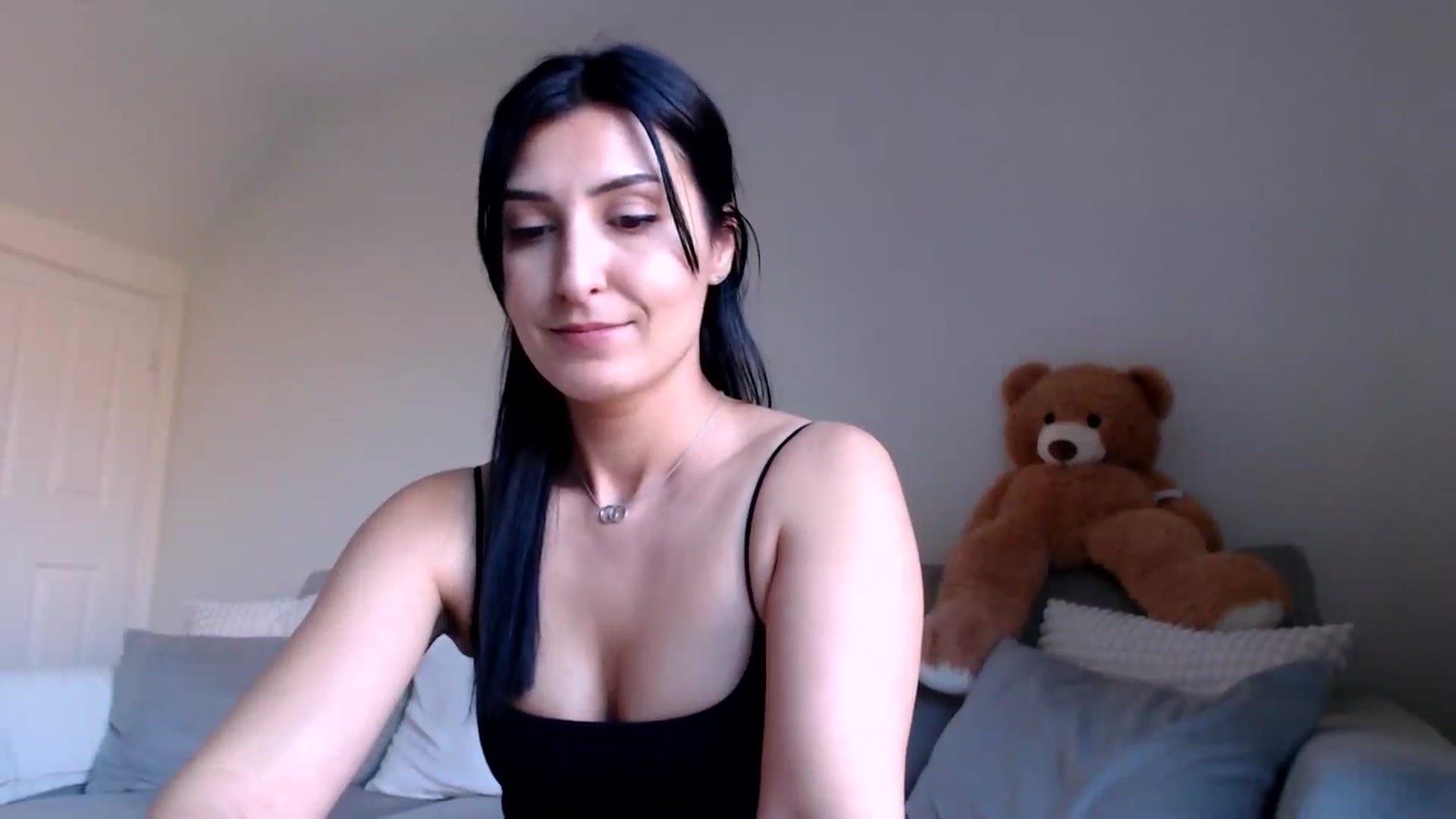 Gallery image thumbnail from MissLeanne's myfreecams stream on, 03/24/2025, 13:34 image 17 of 20