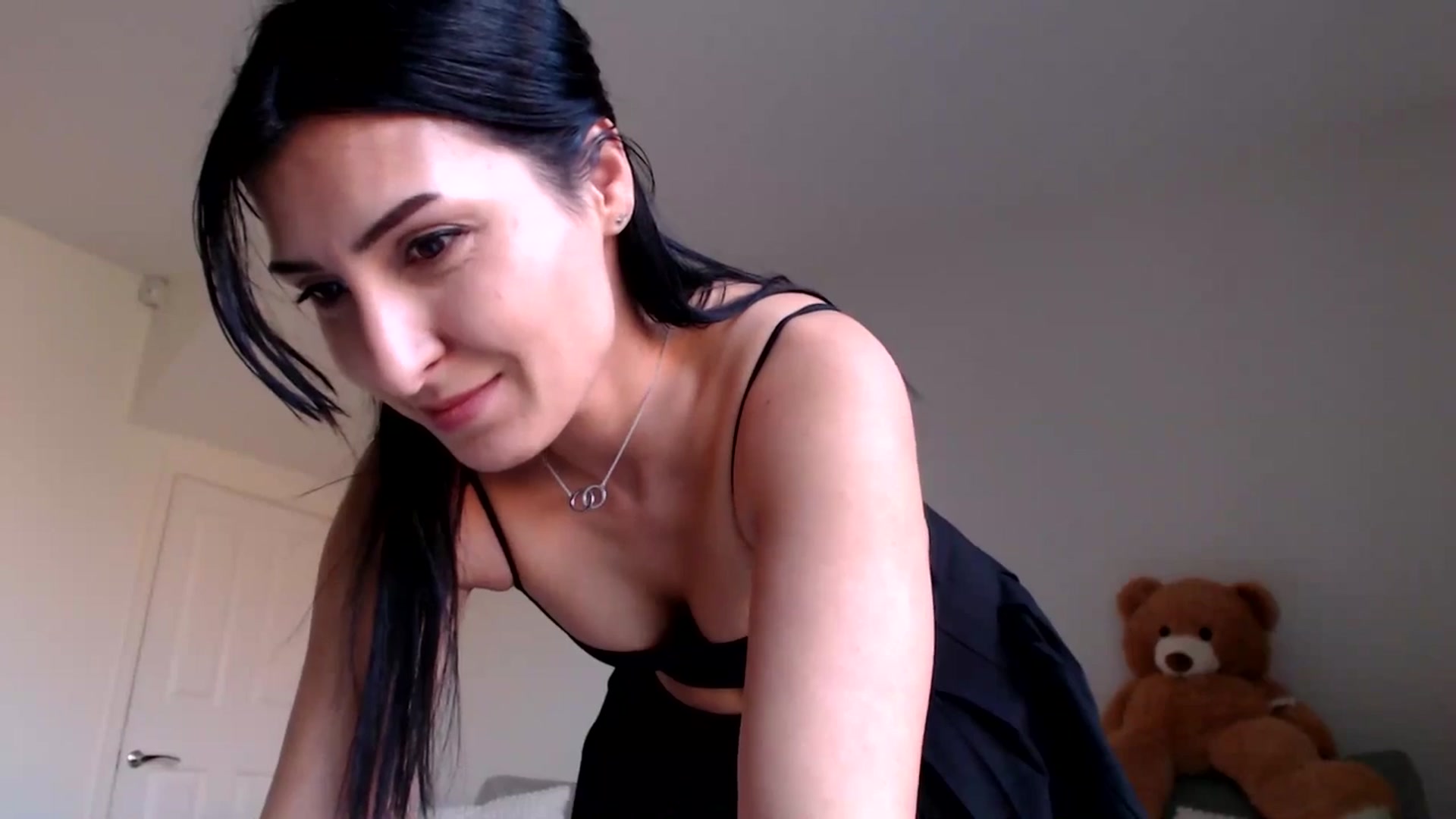 Gallery image thumbnail from MissLeanne's myfreecams stream on, 03/24/2025, 13:34 image 11 of 20