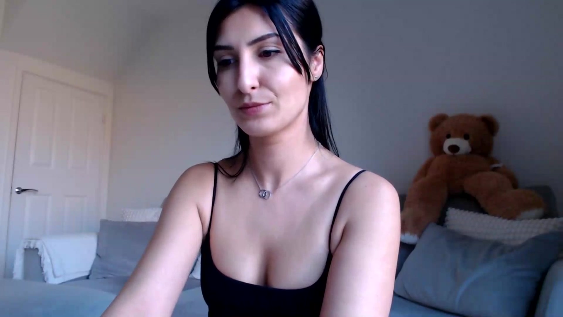 Gallery image thumbnail from MissLeanne's myfreecams stream on, 03/24/2025, 13:34 image 6 of 20