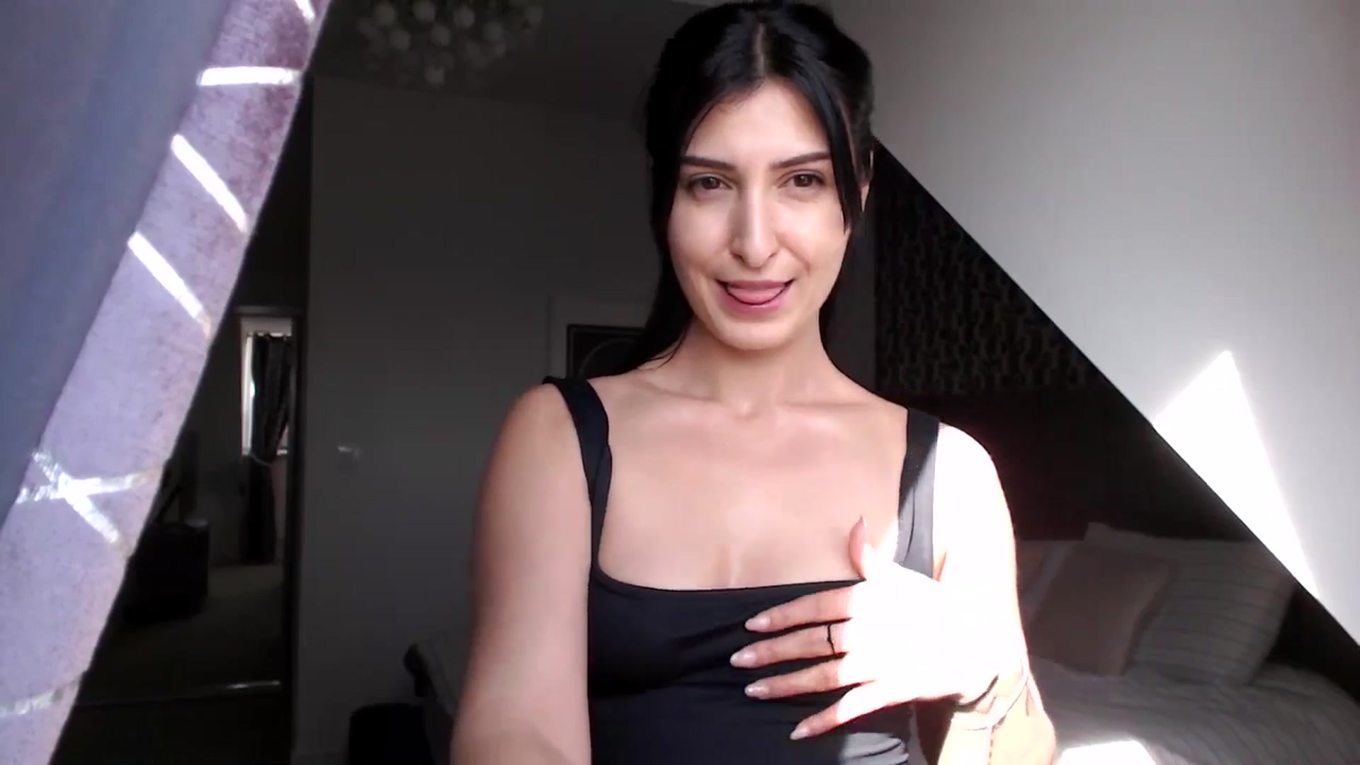 Gallery image thumbnail from MissLeanne's myfreecams stream on, 03/27/2025, 15:36 image 5 of 20